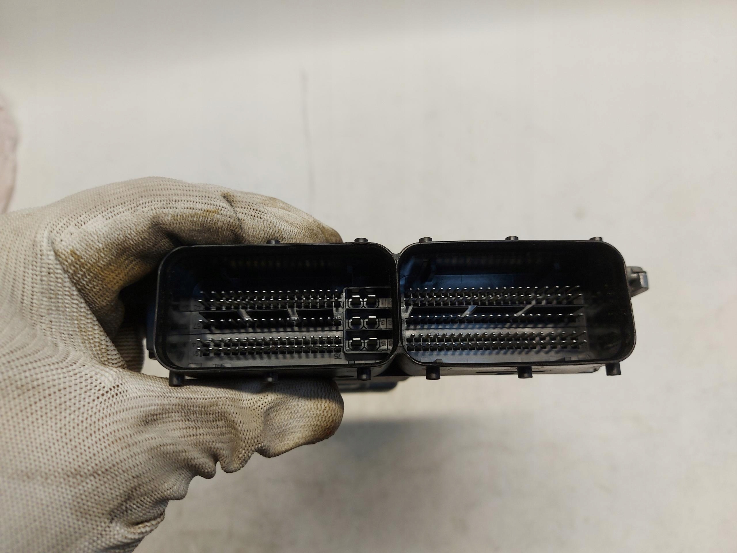 Audi A7 II 4K8 4M0 TFSI control unit of the engine computer ONLINE 06L907425E