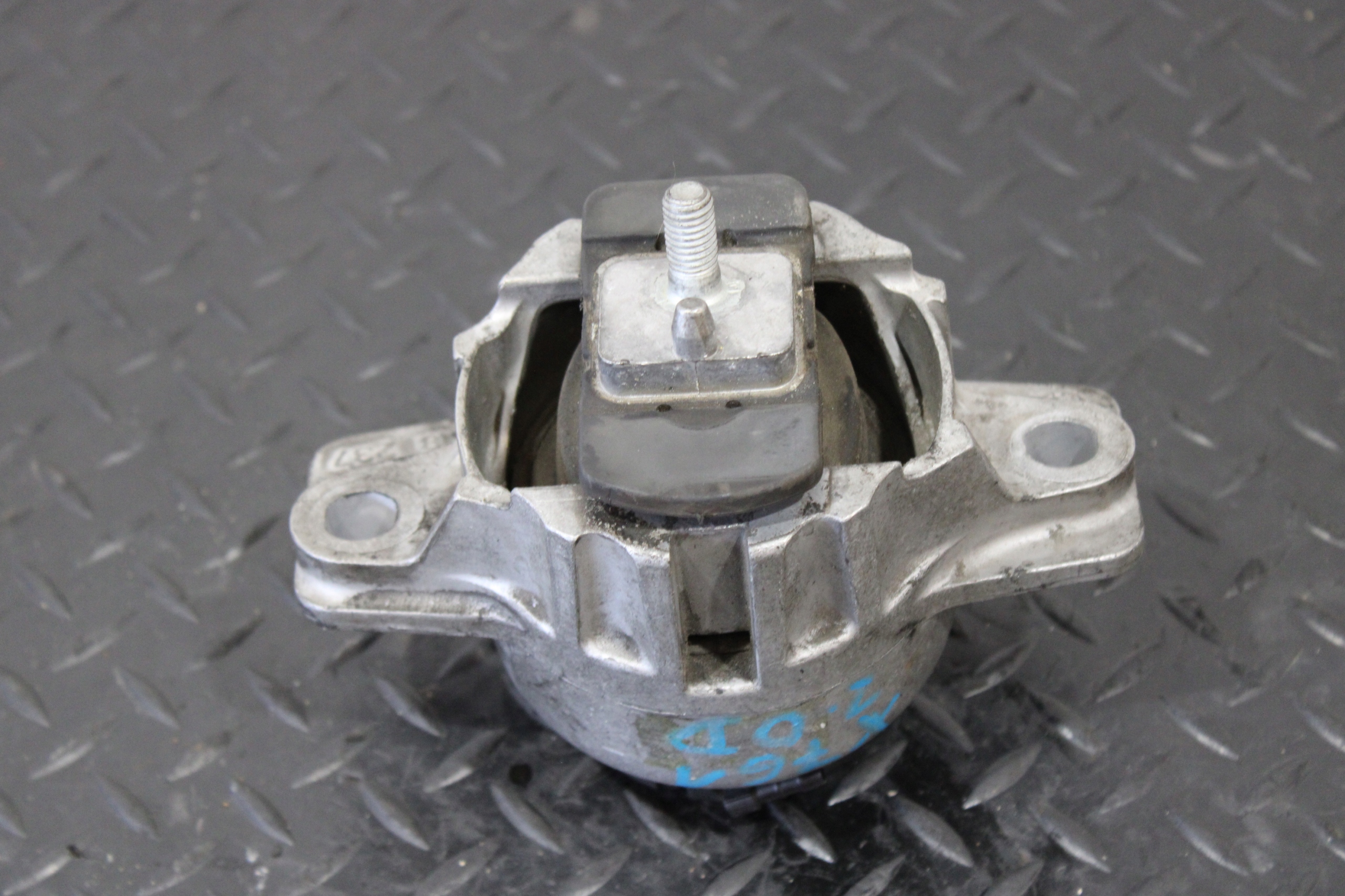 holder engine mount JAGUAR F-PACE X761 HK83-6A003-GC