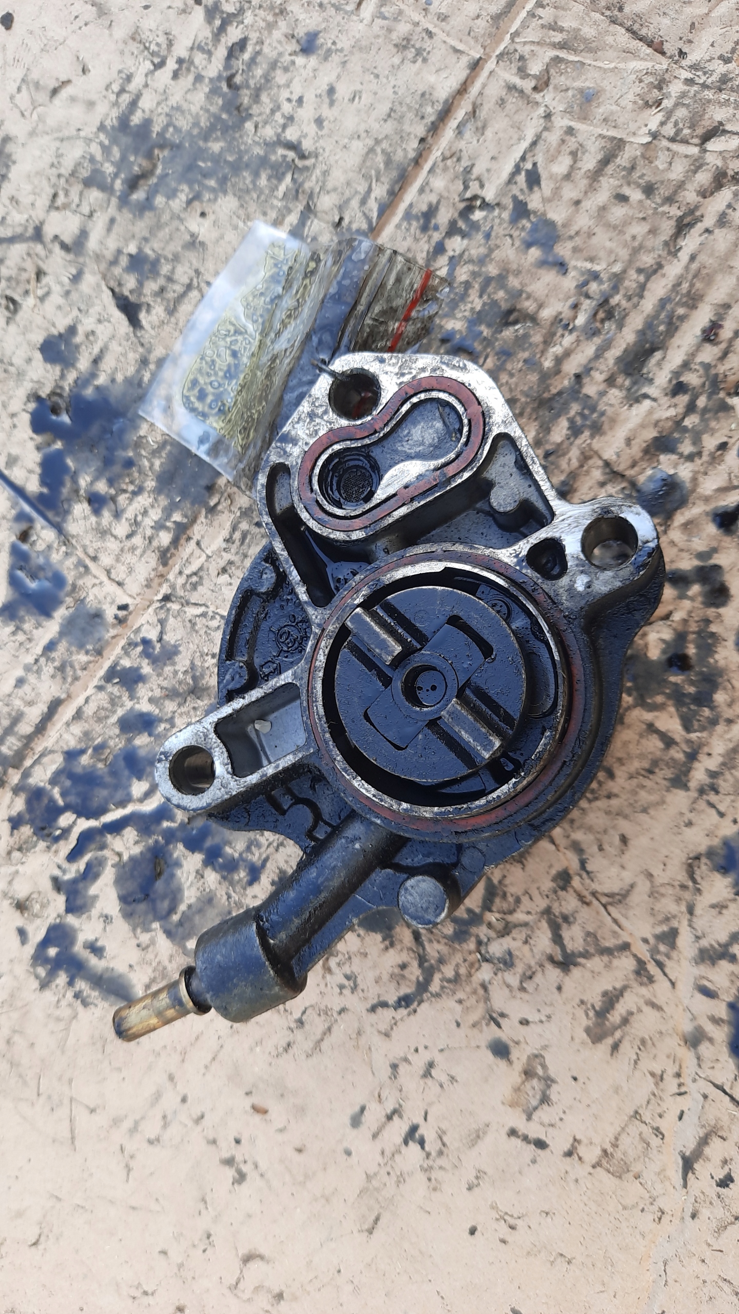 насос вакум peugeot 307 2.0d 03R