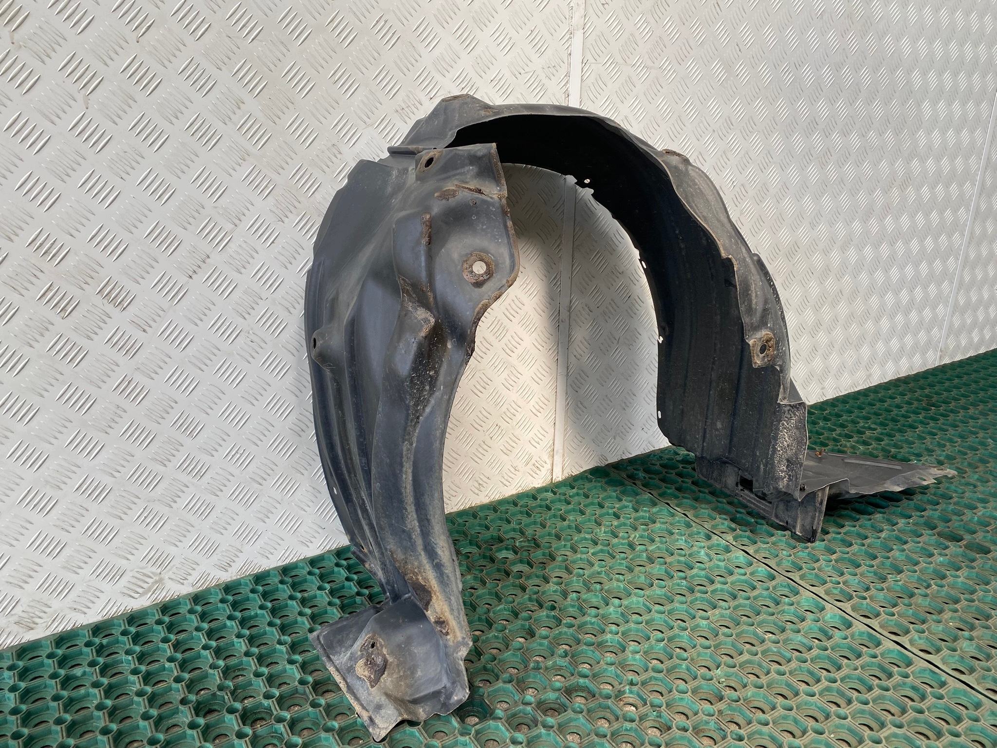 MAZDA 3 BM 13-17 mudguard front left front B45A-K7016 LH