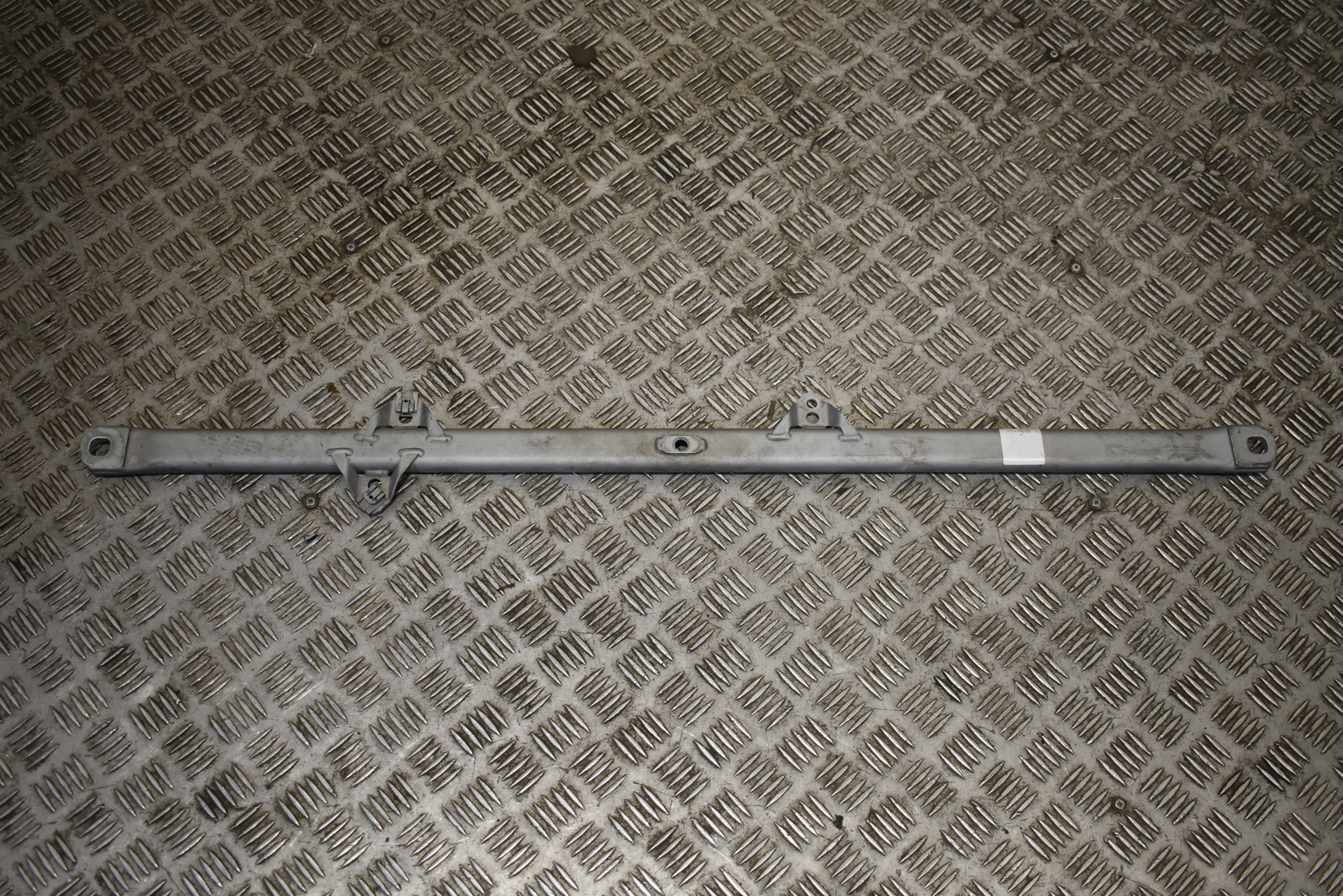 IDEALNA brace rear right PORSCHE 922 1