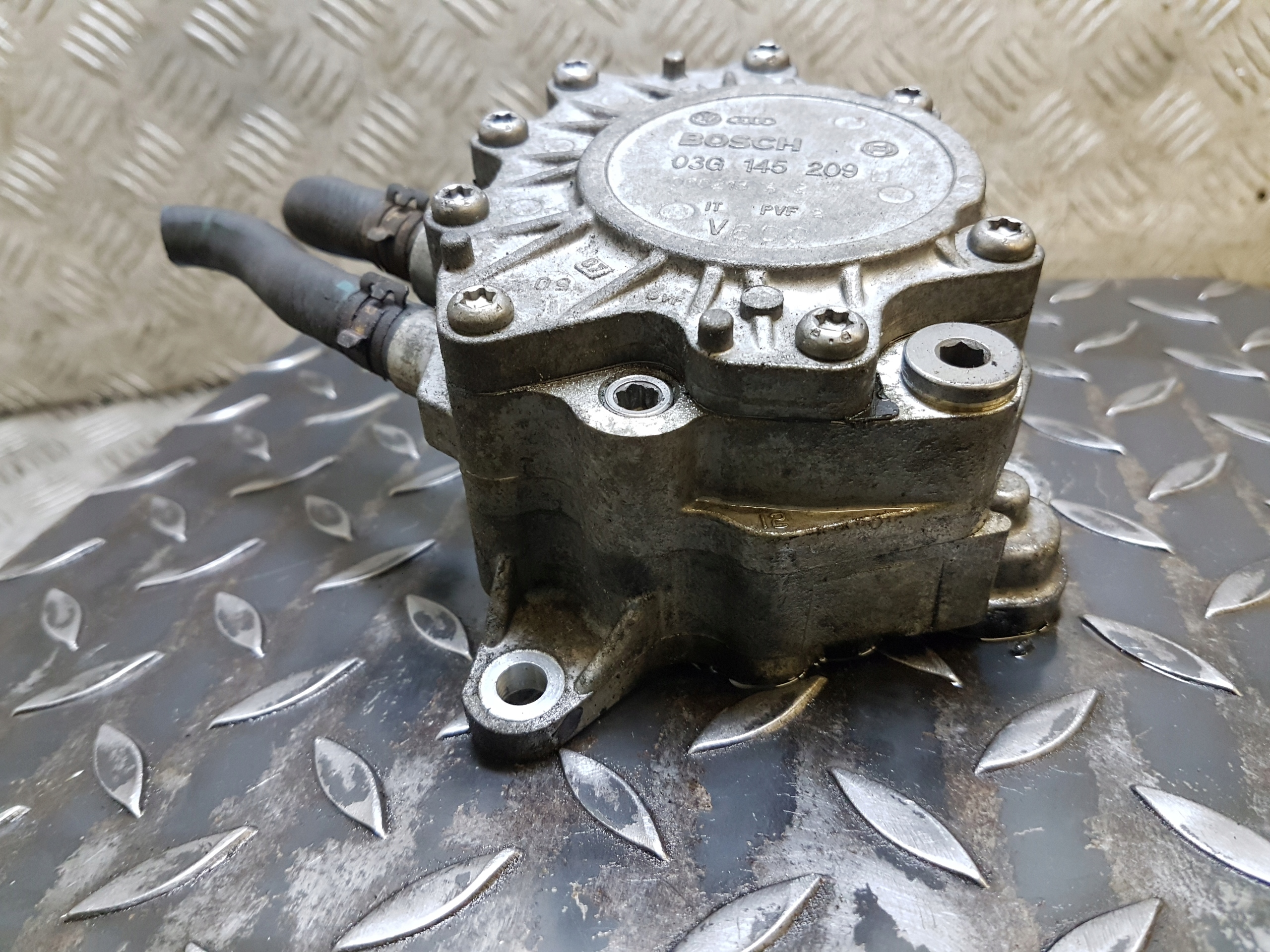 Pompa VACUM VAKUM VOLKSWAGEN PASSAT B6 03G145209