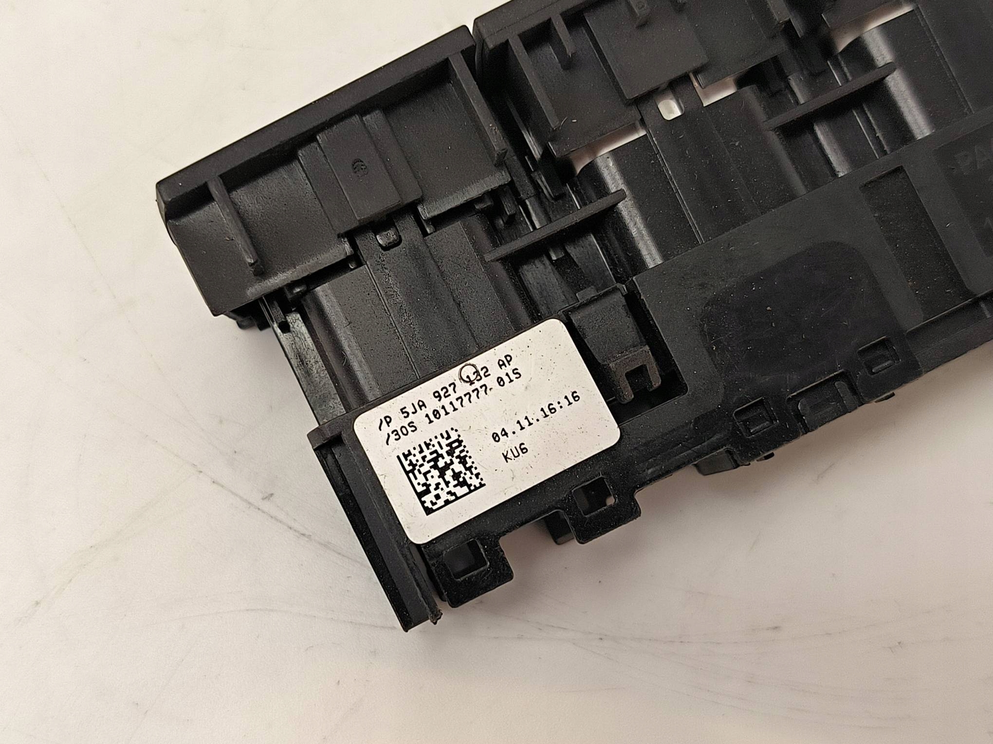 button 5JA927132AP SKODA RAPID