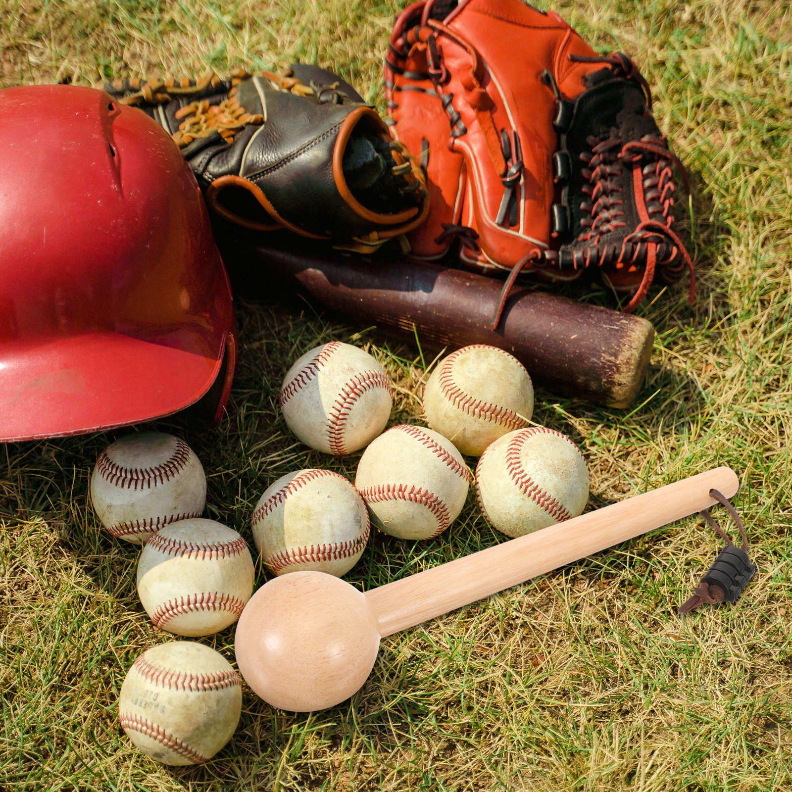 1 ZESTAW RĘKAWICE BASEBALLOWE MŁOTEK DREWNIANY MŁOTEK Rodzaj brak informacji