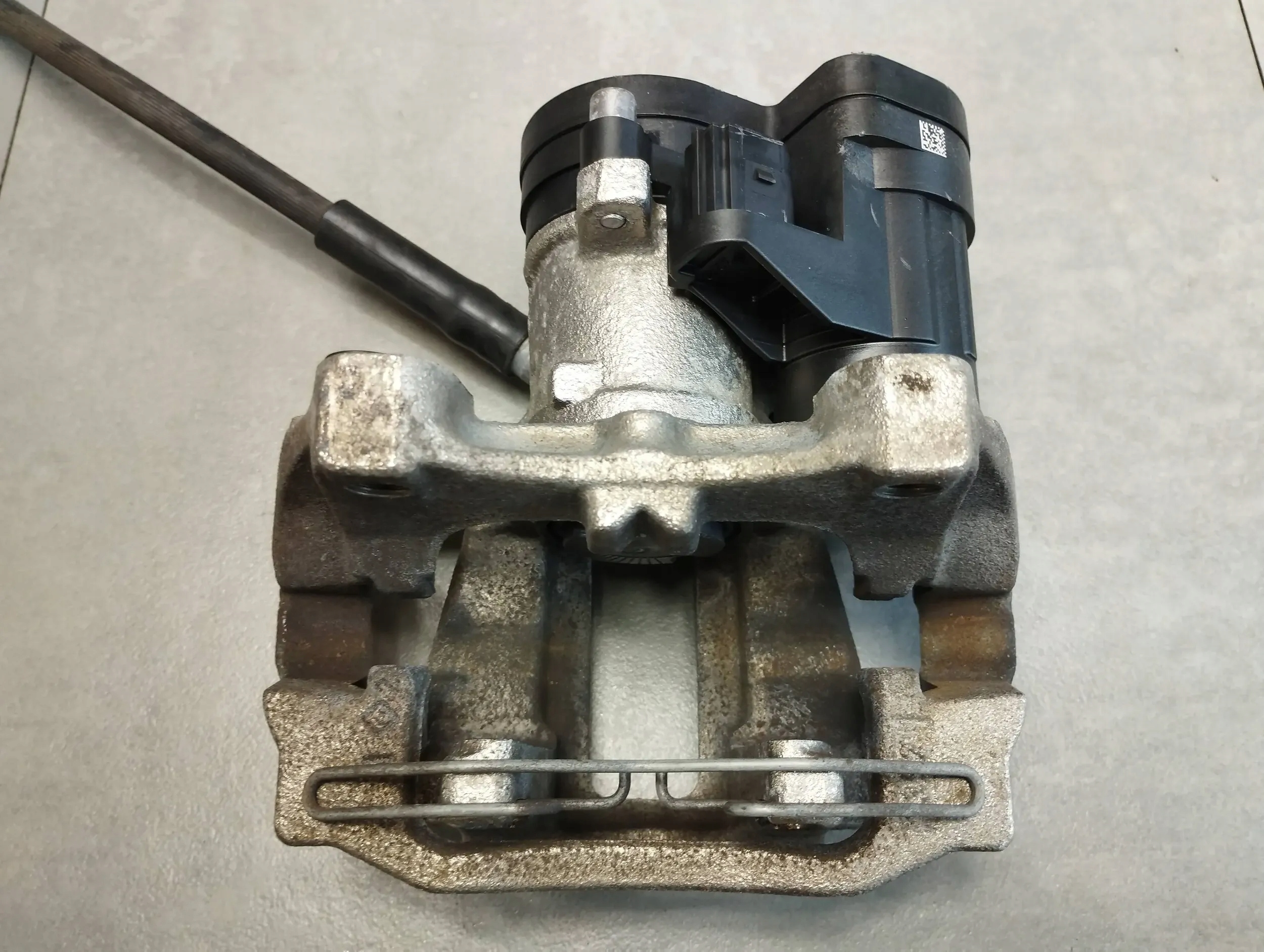 Skoda Octavia Mk4 caliper right rear part 5R3615406A