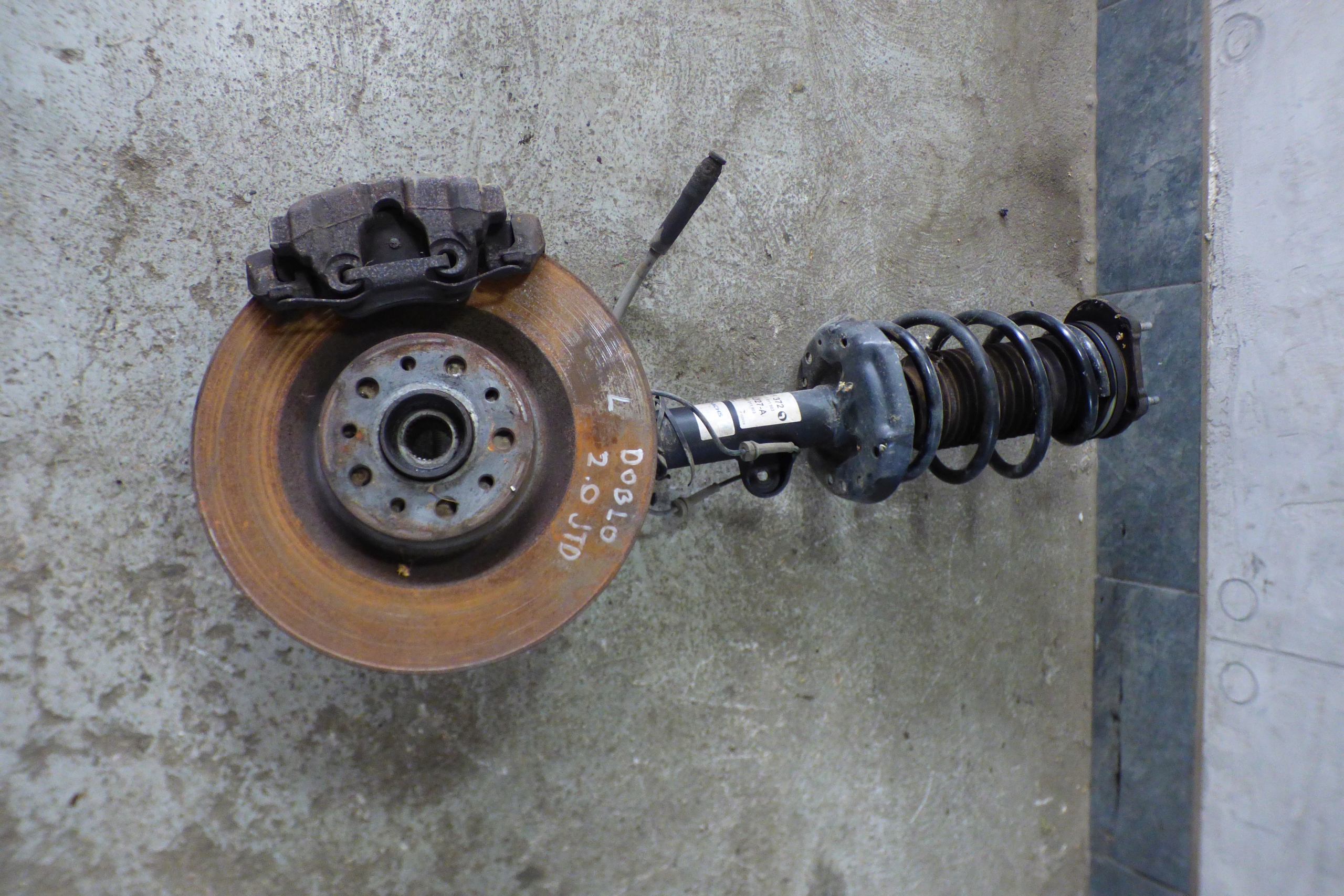 McPherson swing left stBDB OPEL COMBO D FIAT DOBLO II 2.0 JTD