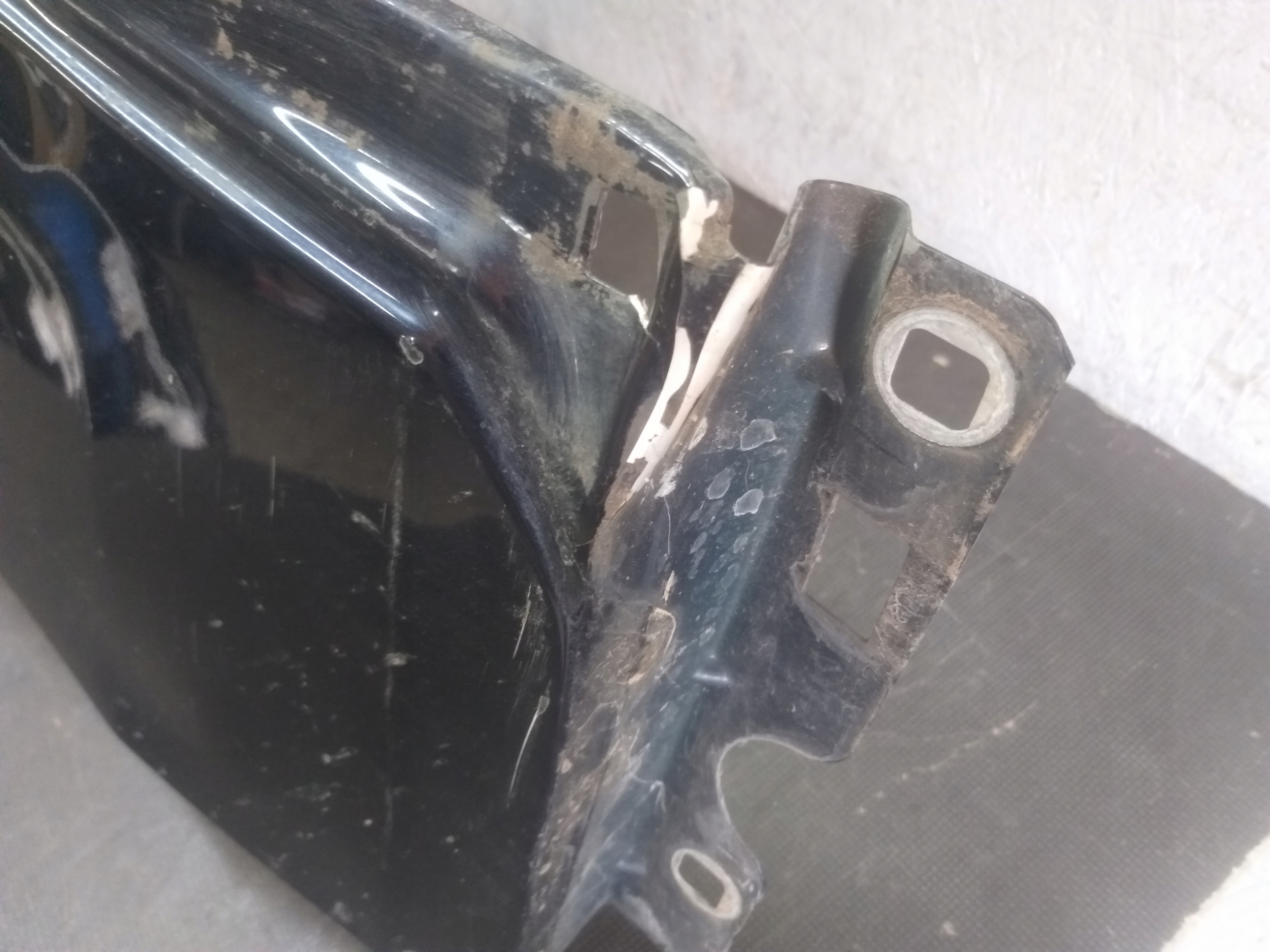 fender front right MERCEDES GLC W253