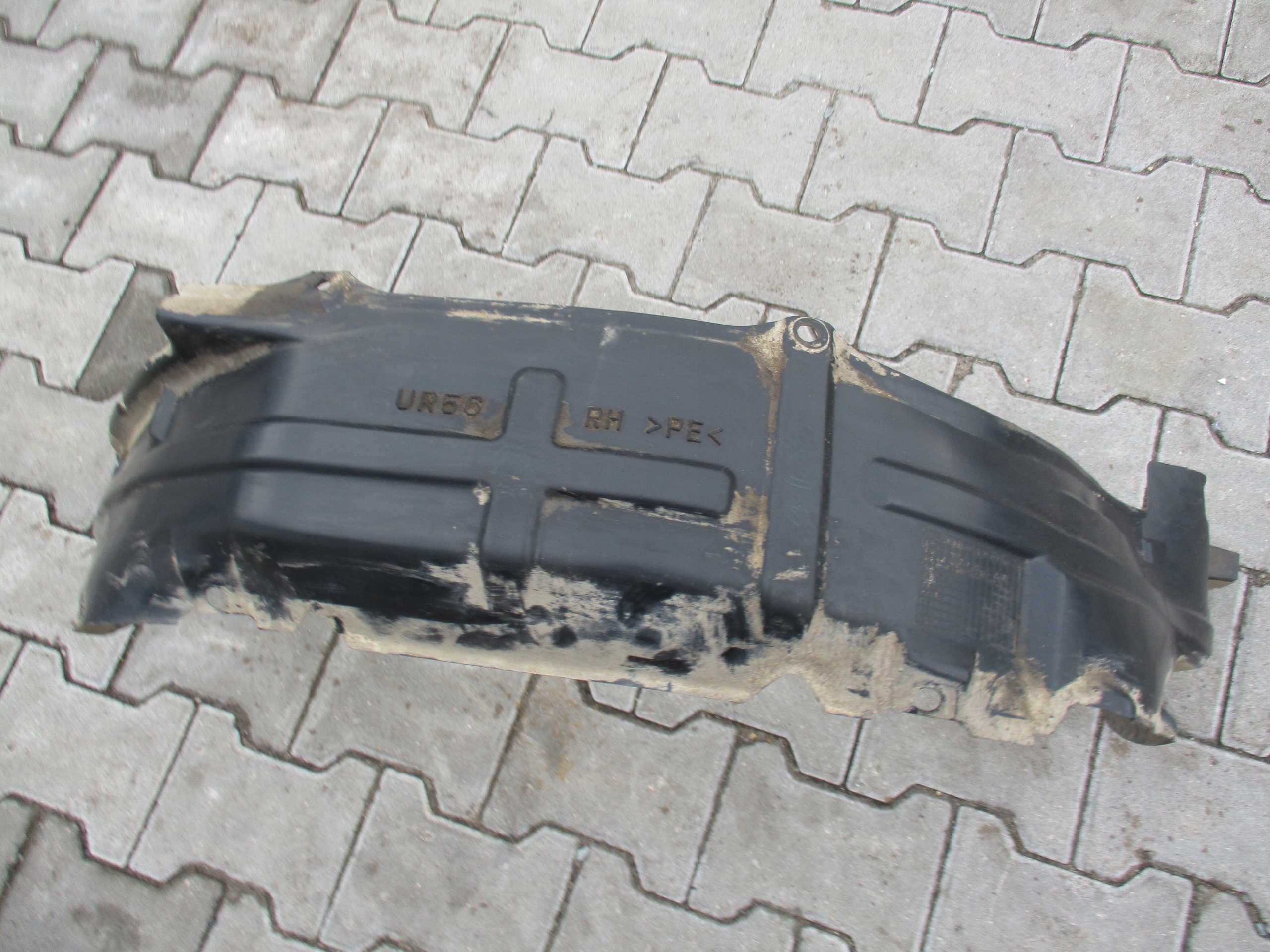 подкрылки правый перед mazda BT 06-12