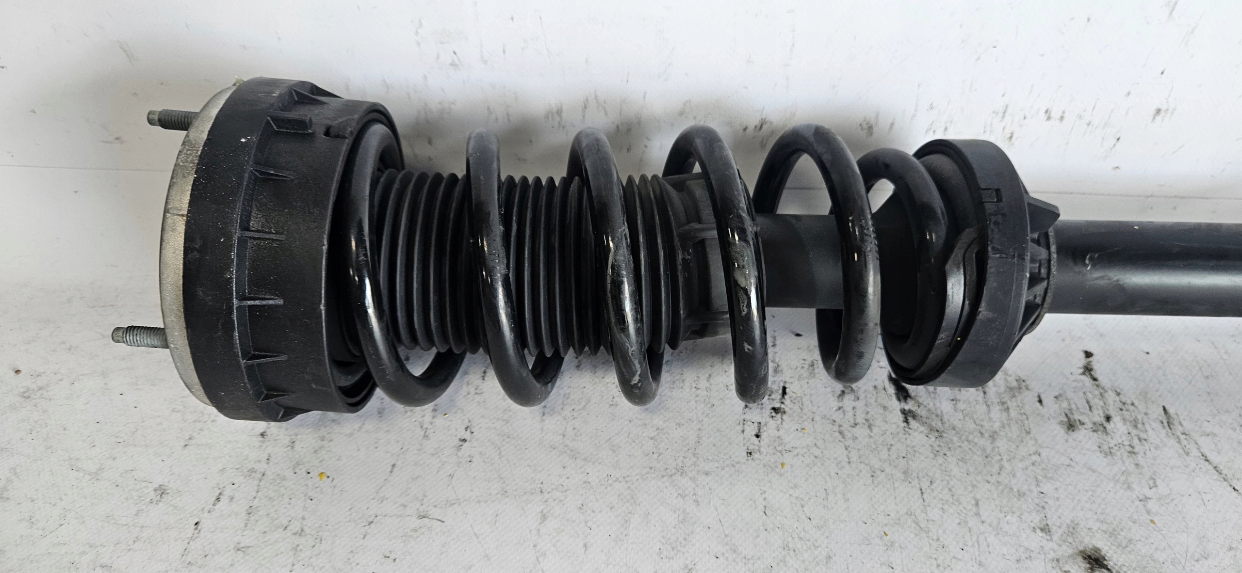 shock absorber right front JAGUAR XE 15