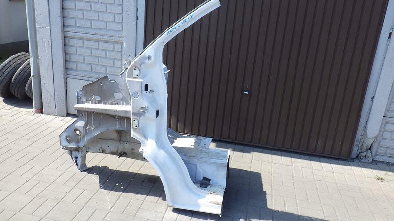 ĆWIARTKA PODŁUŻNICA LEWY PRZÓD TRAFIC II VIVARO I A Producent części Renault OE