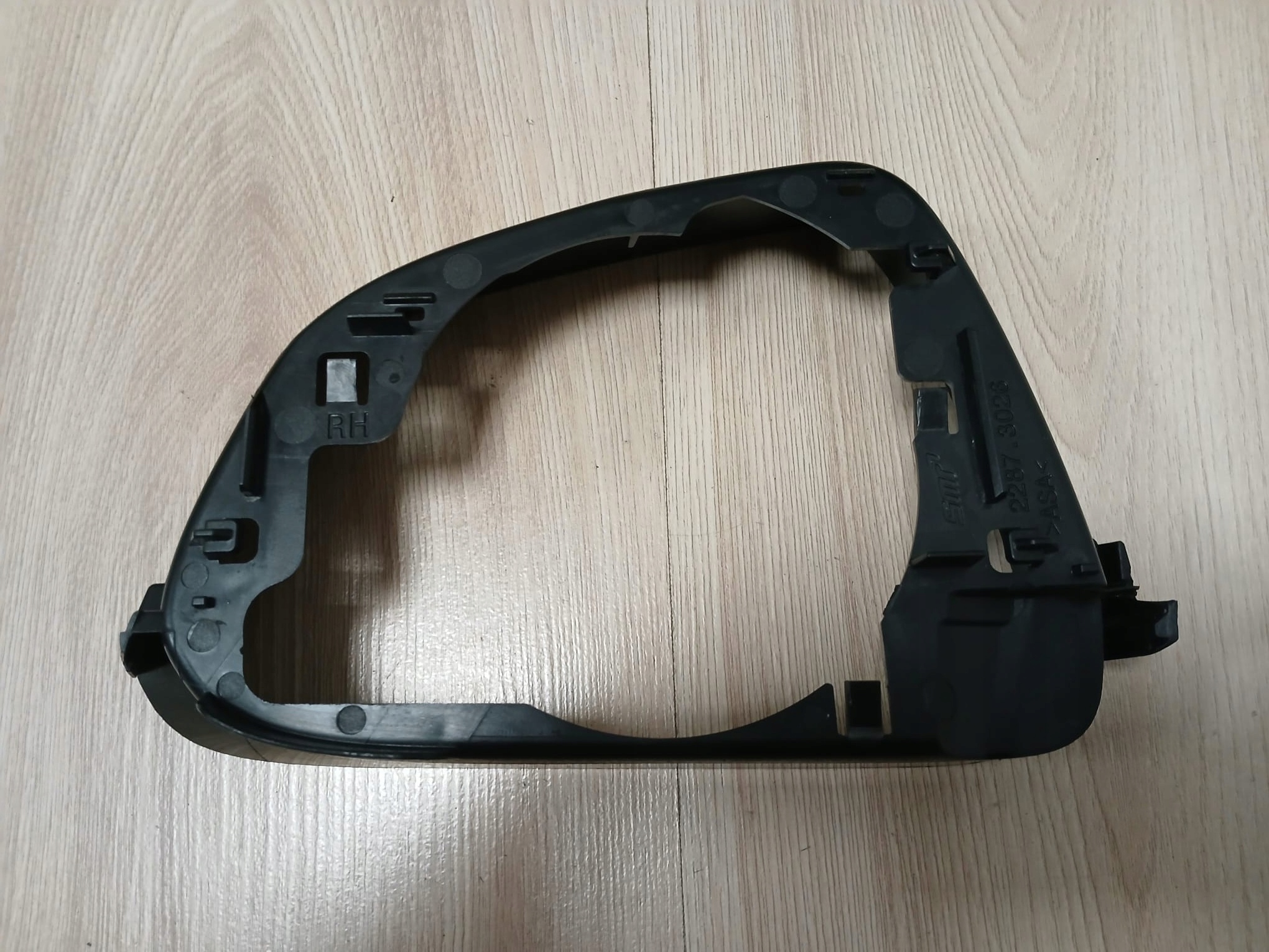 TESLA MODEL 3 obal RÁM pravého zrcadla OE