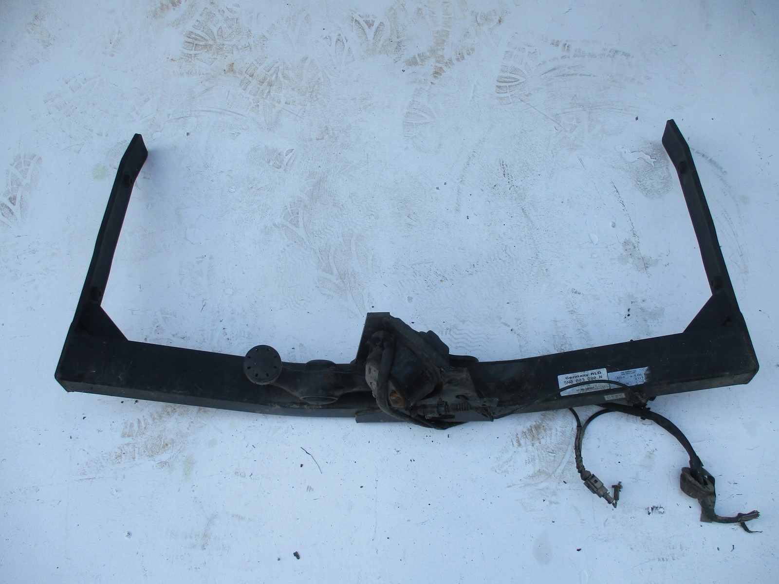 HAK HOLOWNICZY VW TIGUAN 5N0 5N0803880N