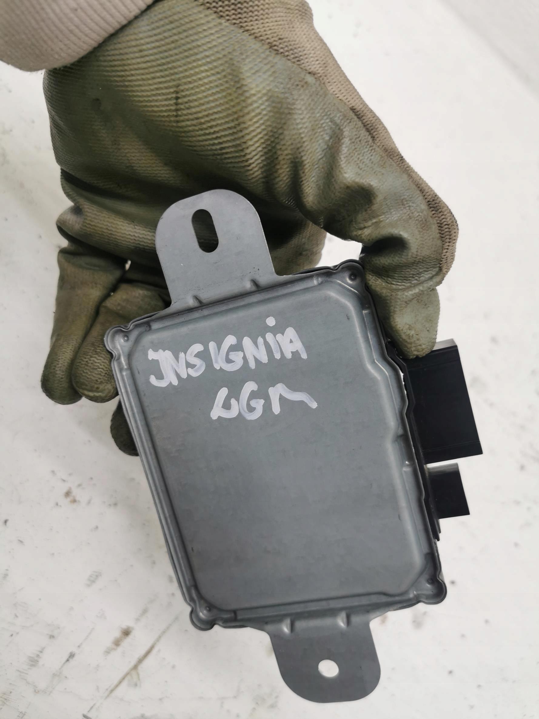 module control unit RADIA OPEL INSIGNIA A 13384291