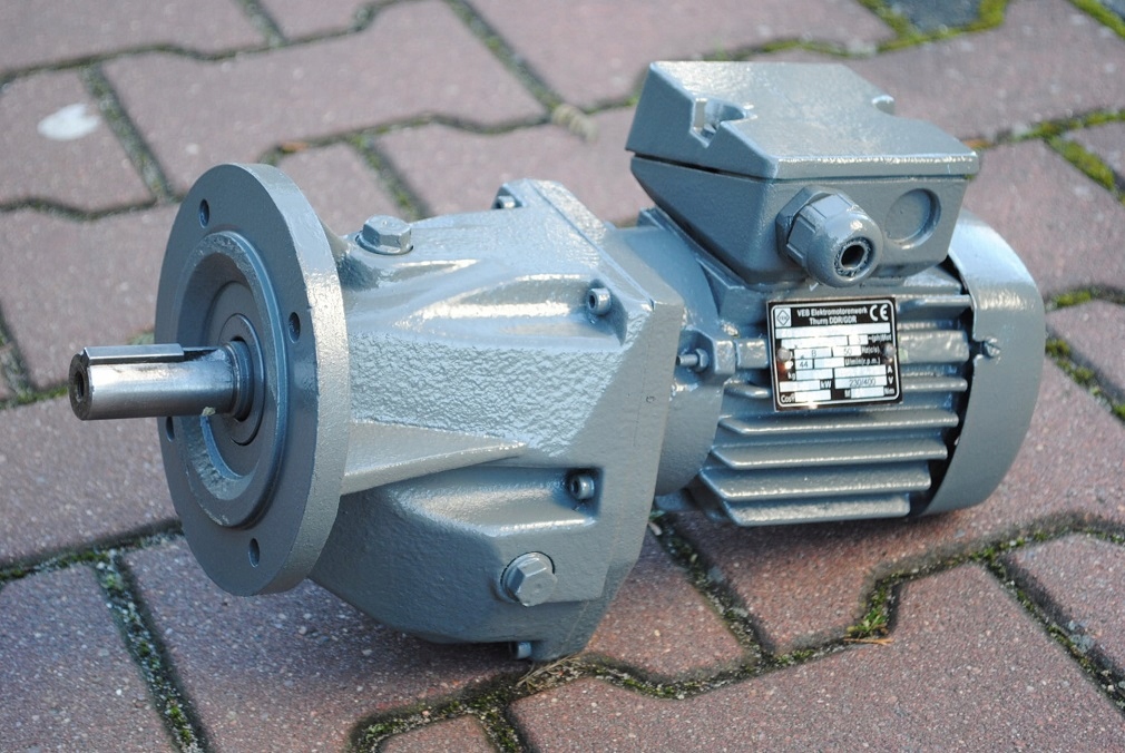 Motoreduktor kołnierzowy 0.12kw. 20obr./min. VEM