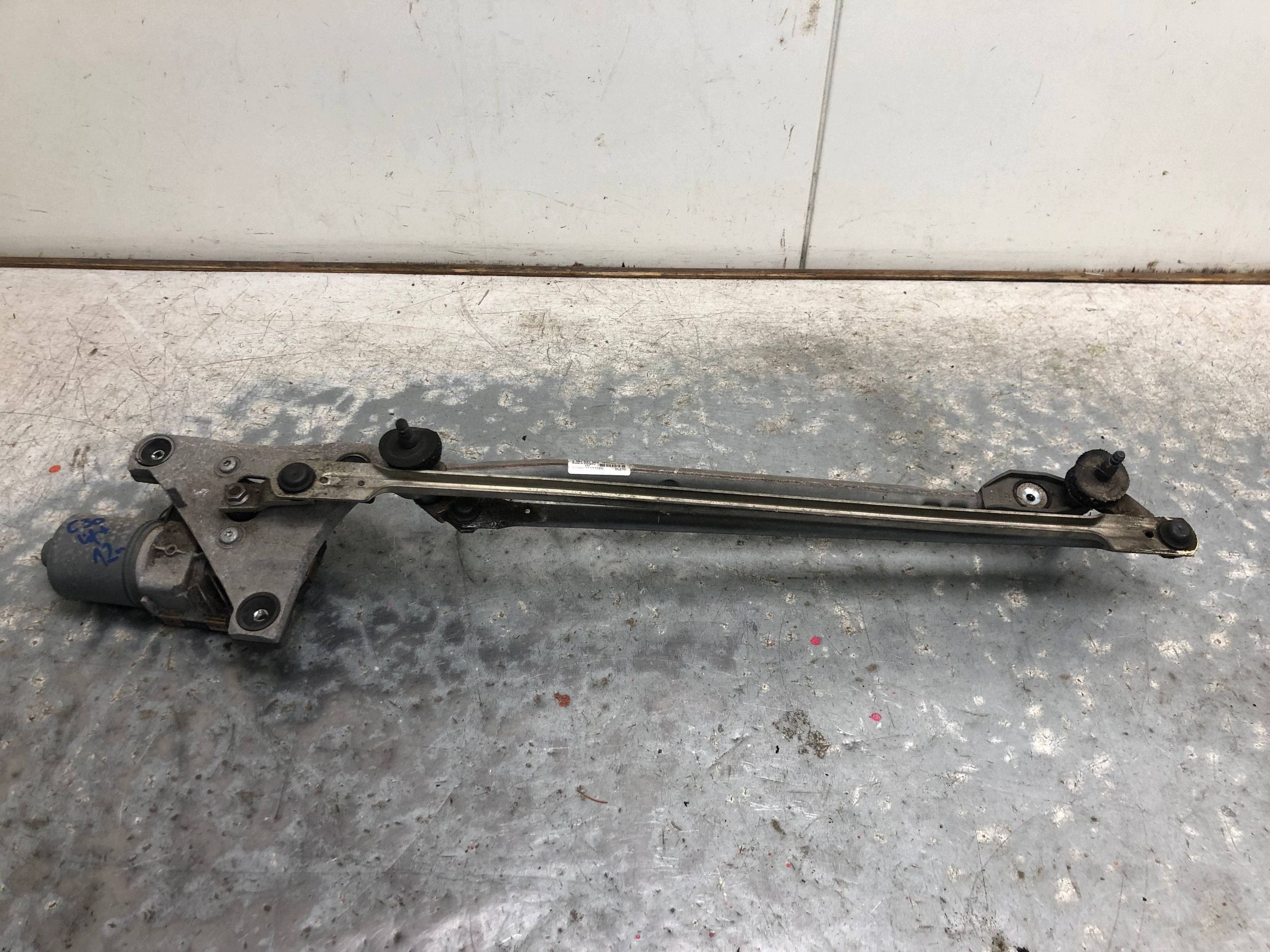 Wischergestänge VOLVO C30 LIFT 31333189