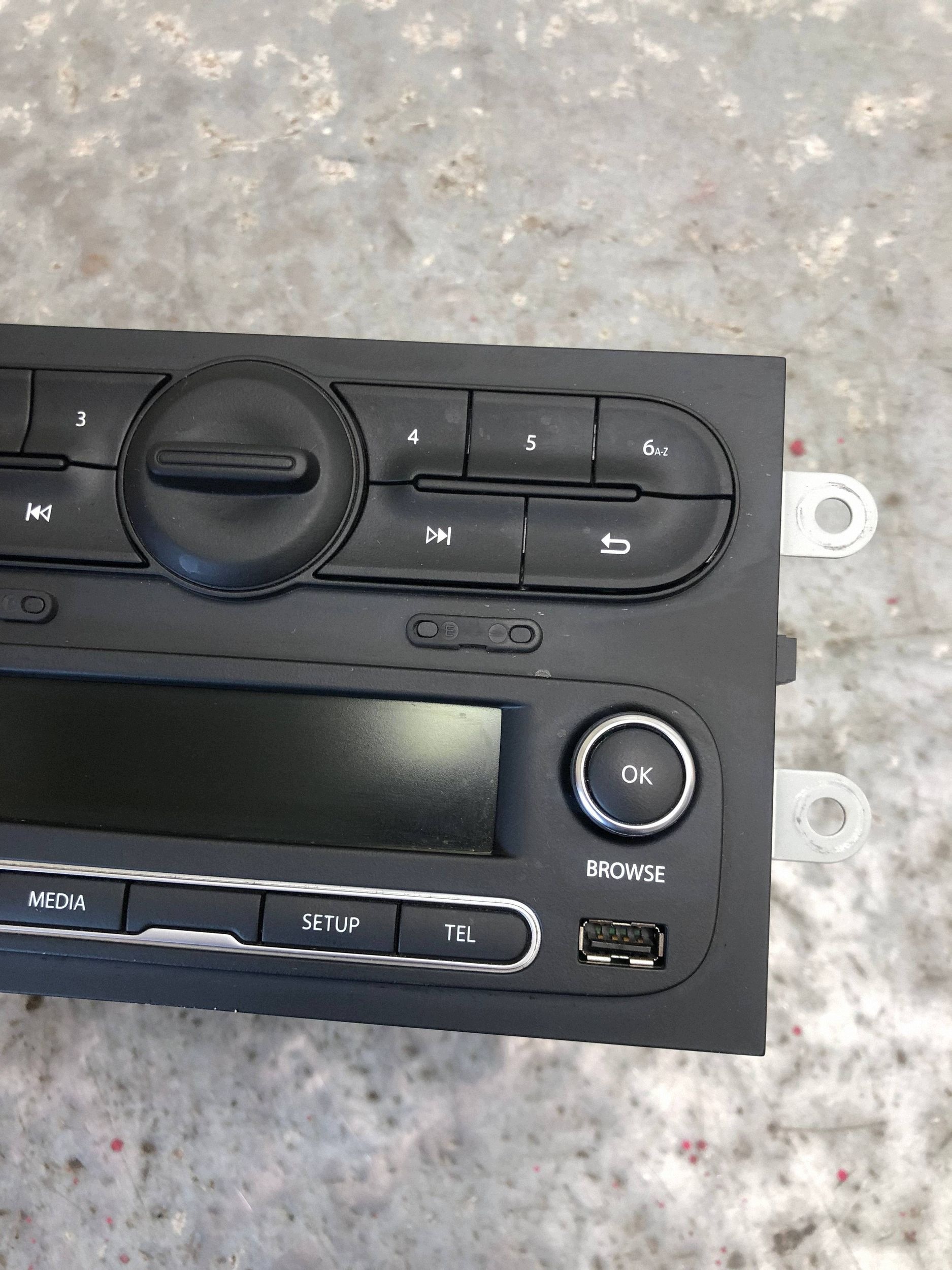 RADIO RENAULT TWINGO III 281153690R