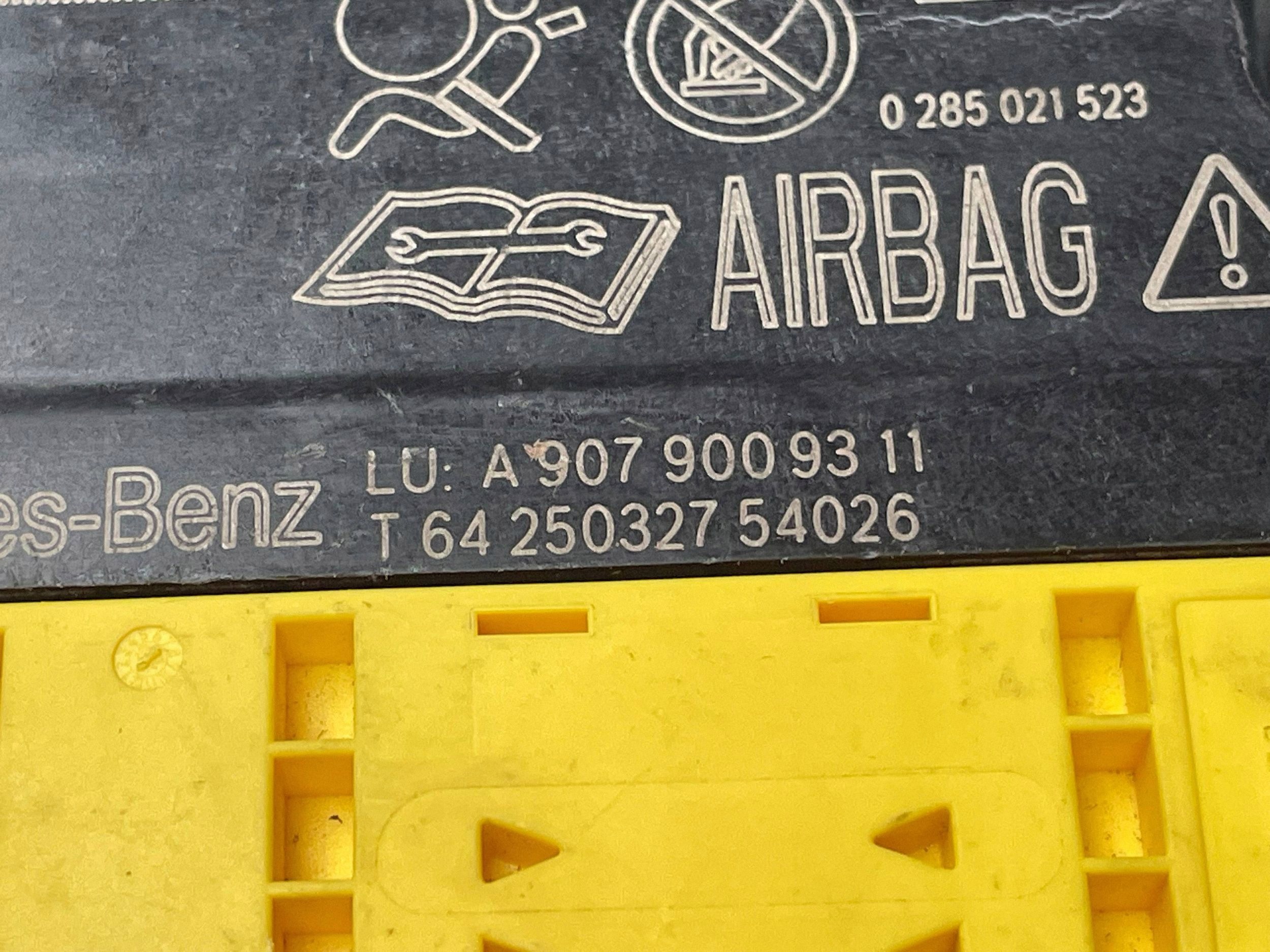 control unit airbag MERCEDES-BENZ SPRINTER W907 W910 A9079009311 @M
