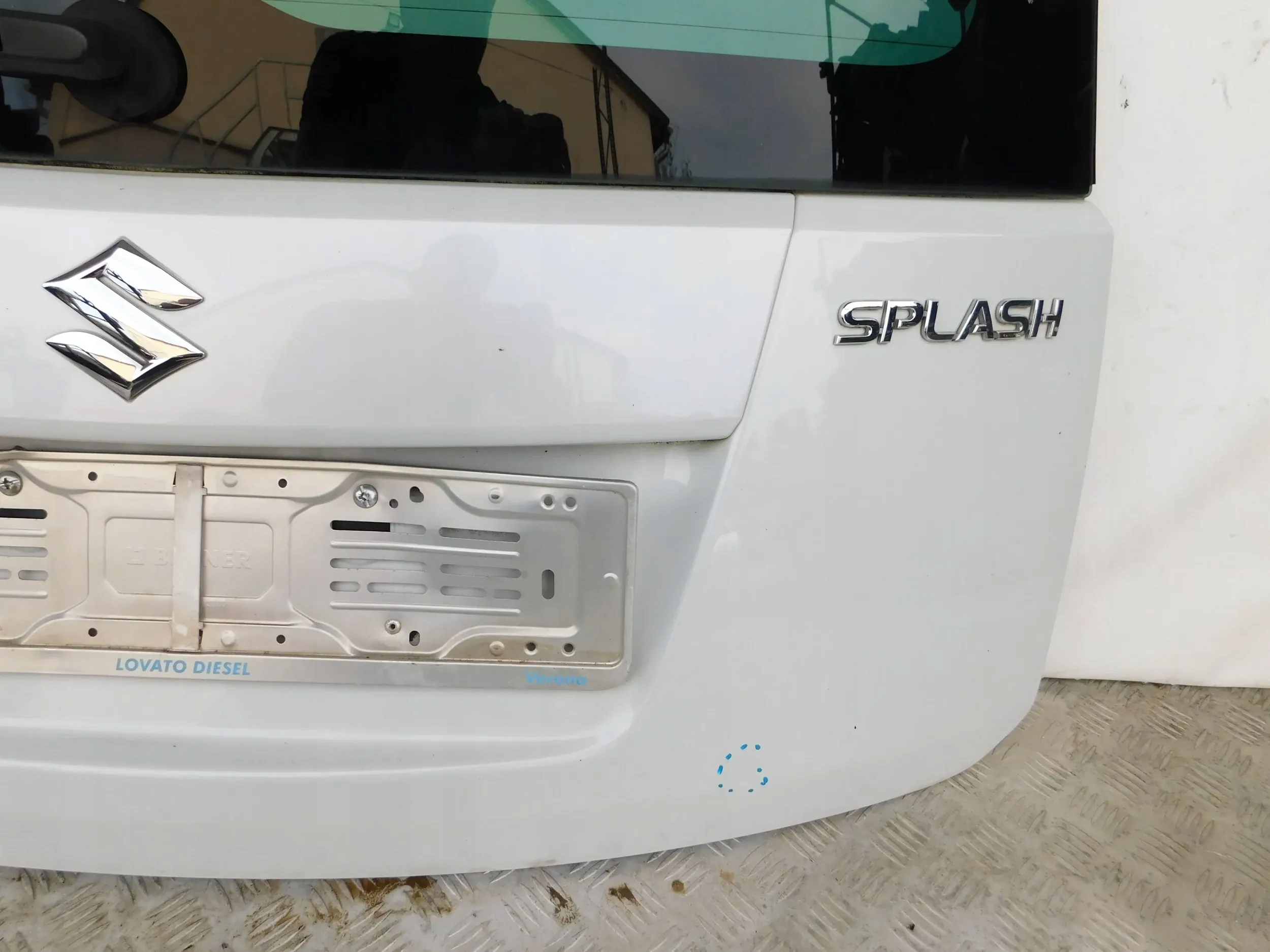 boot door rear SUZUKI SPLASH