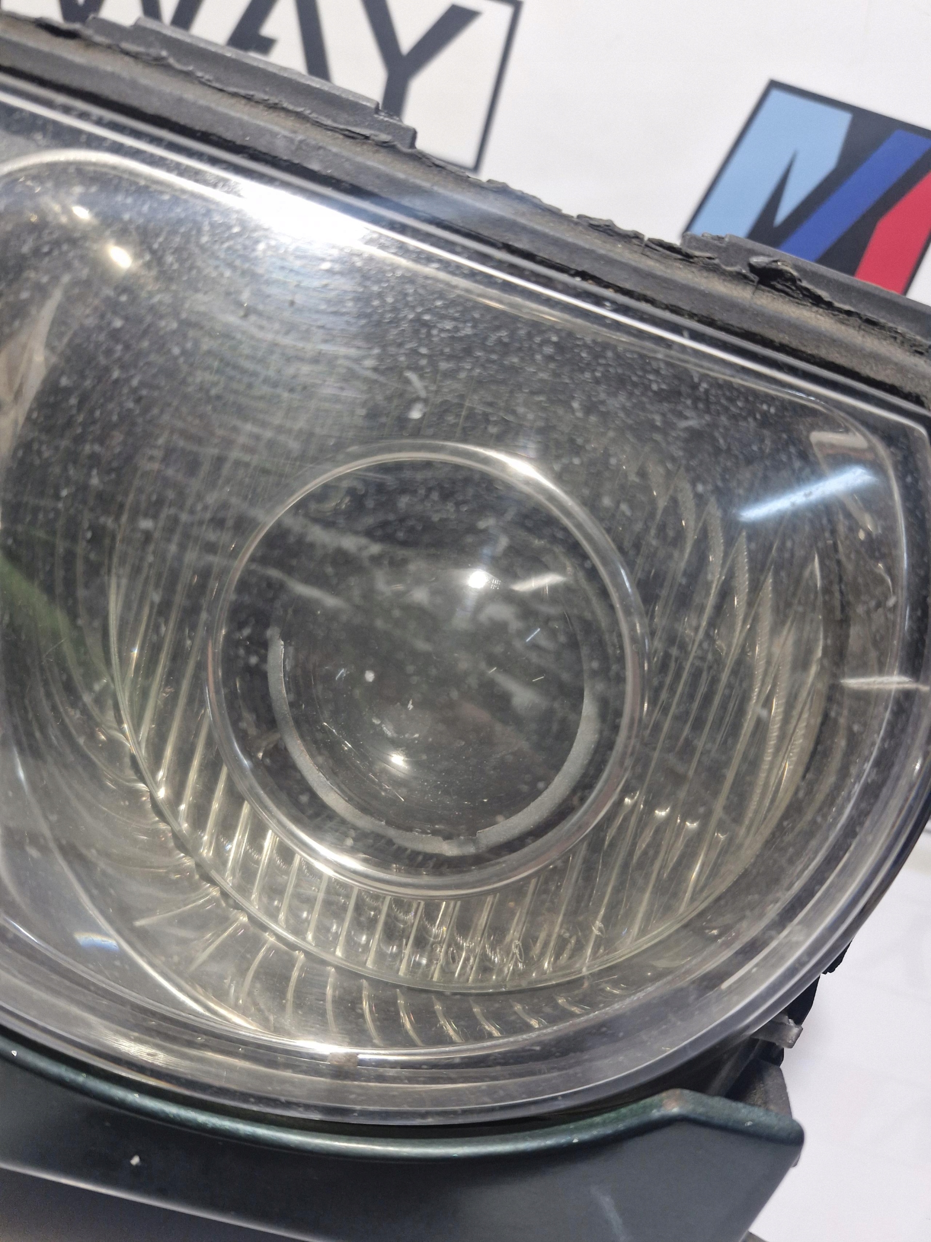 BMW E38 LIFT light front left XENON EUROPA 8386953
