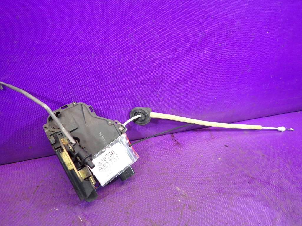 AUDI A2 HBd 99-05 ЗАМОК ПЕРЕД ПРАВИЙ 7 ПІНИ-КОНТАКТИ ТРОС