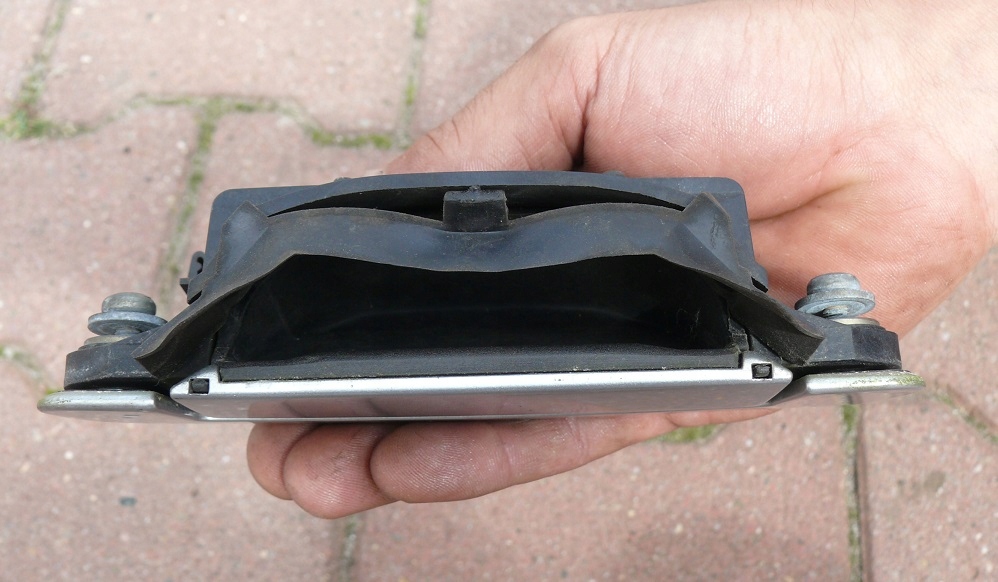 handle exterior door left rear part AUDI A8 D2 94-98r. LY7M 4A0839205
