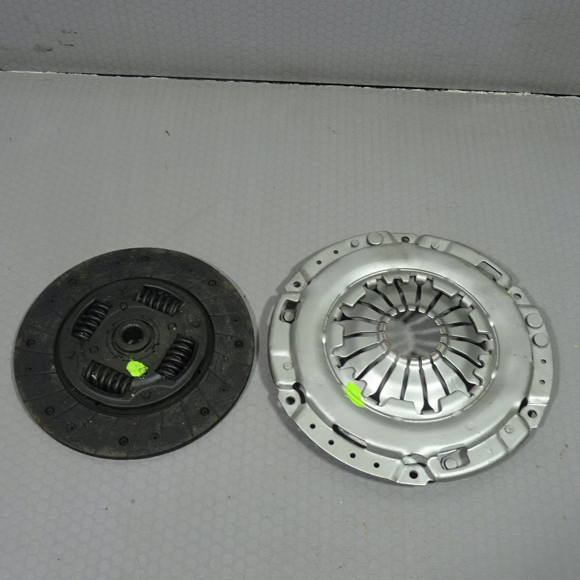 FORD TRANSIT 2.5 D ДИСК ЗЧЕПЛЕННЯ ЗАТИСКАЧ