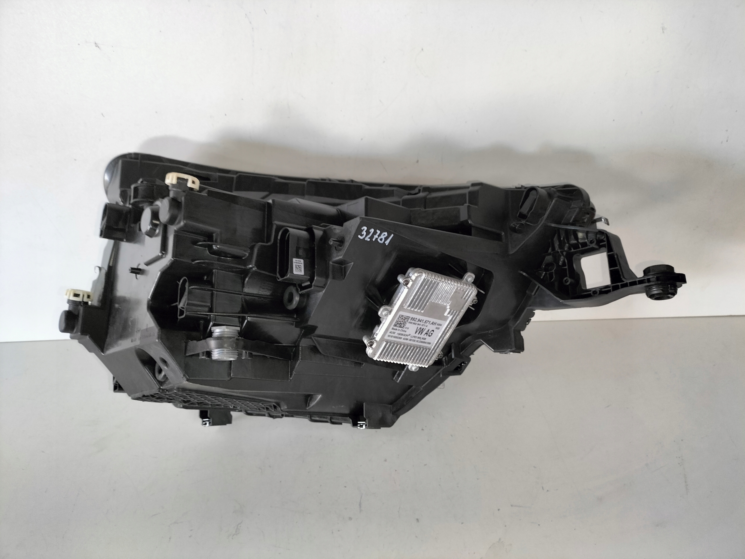 light front reflektor left SKODA KAMIQ LIFT 24- FULL LED lens