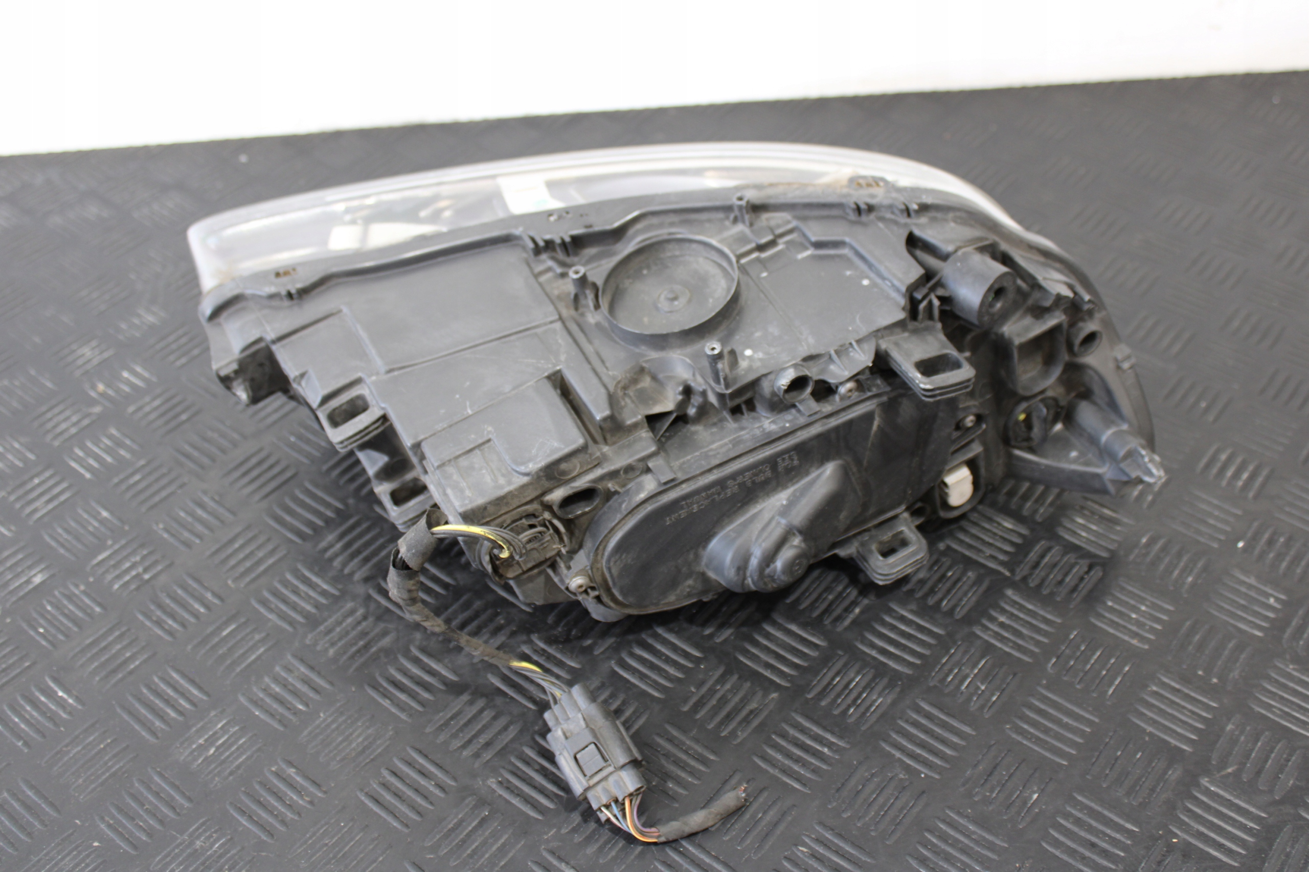 light left front left front 31420269 VOLVO V60 CROSS COUNTRY and 1 LIFT