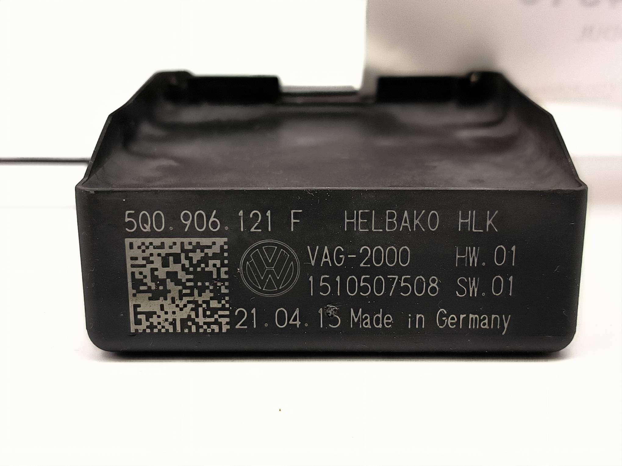 module pompe carburant 5Q0906121F VOLKSWAGEN PASSAT B8