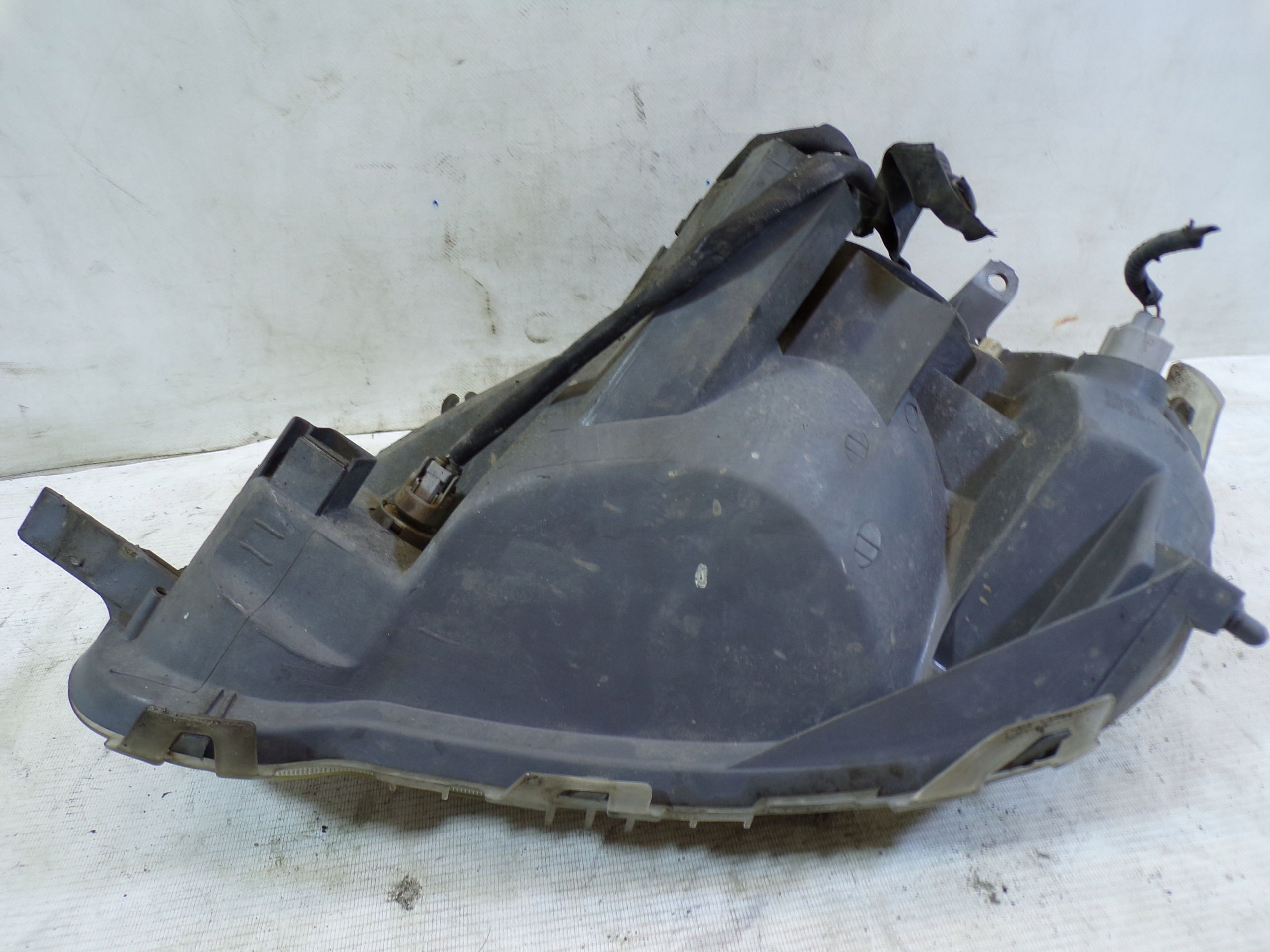 light front front right TOYOTA YARIS 1 and LIFT (1)