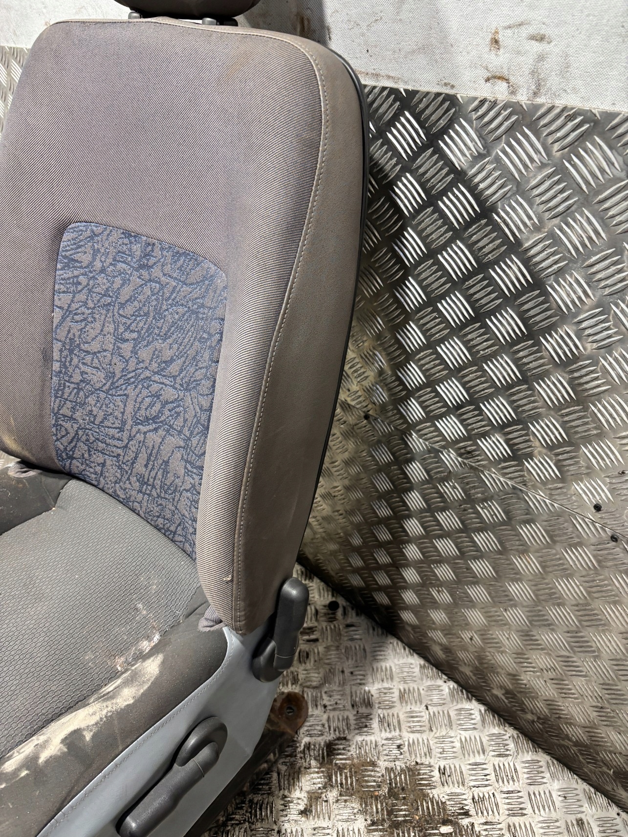 Sitz Fahrer RENAULT MASTER II