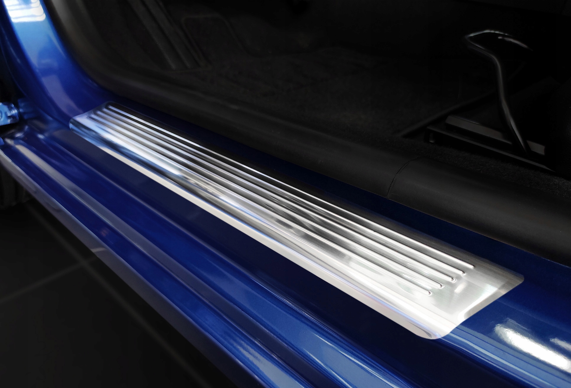 DACIA SANDERO III 5D 2020 NAKLADKI LISTWY PROGOWE Weight with packaging 2 kg