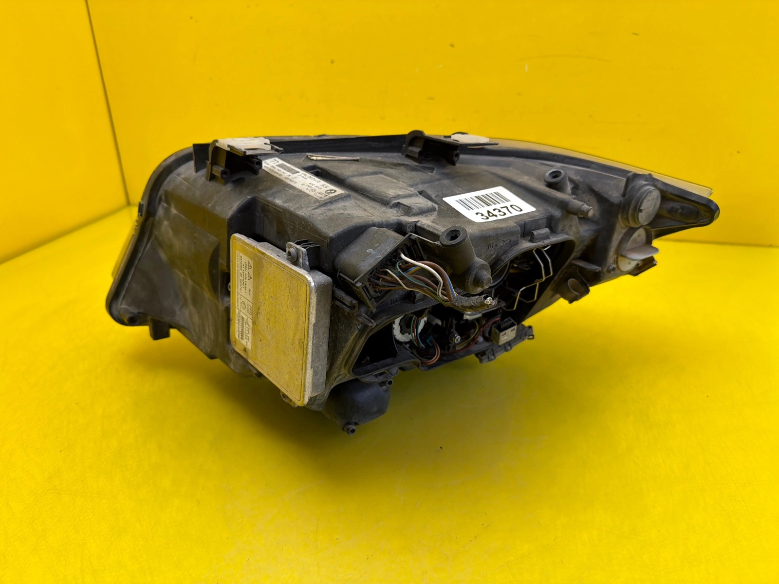 light right BMW 3 E90 E91 Xenon positioning 6942744