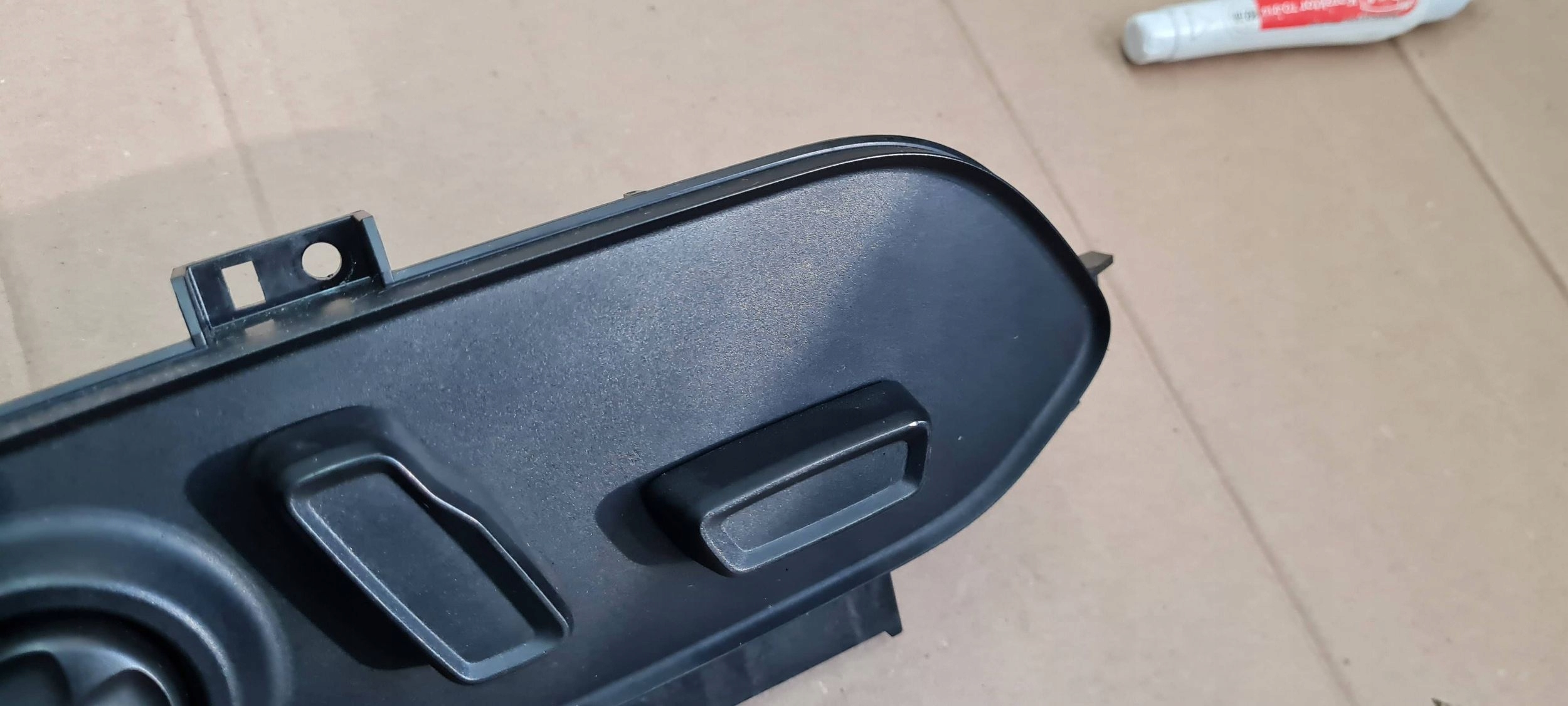 Jeep Grand Cherokee WL 2022 PANEL switch seat left front 68414447AA