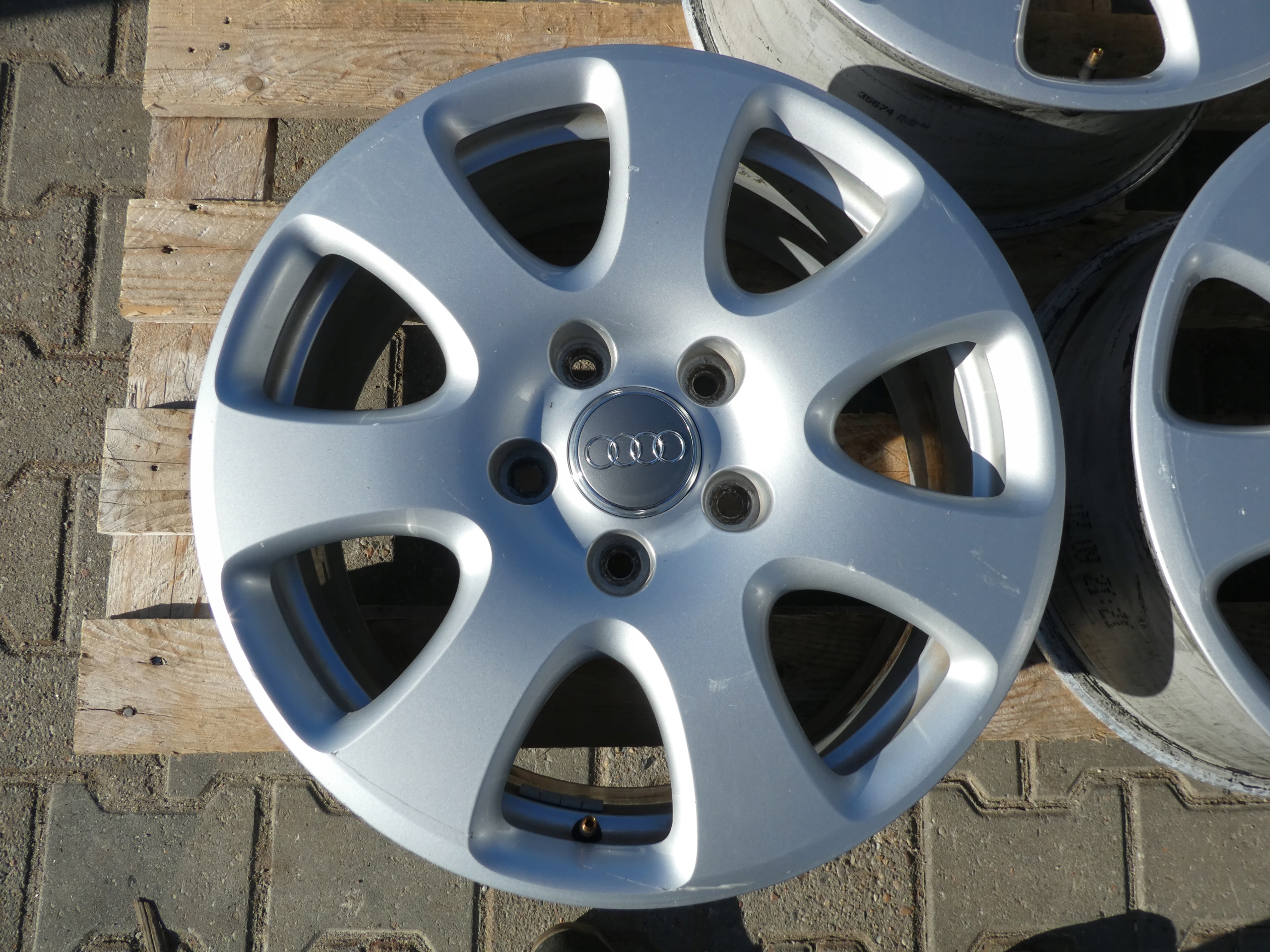 4X ALU discs original AUDI 4L0601025E