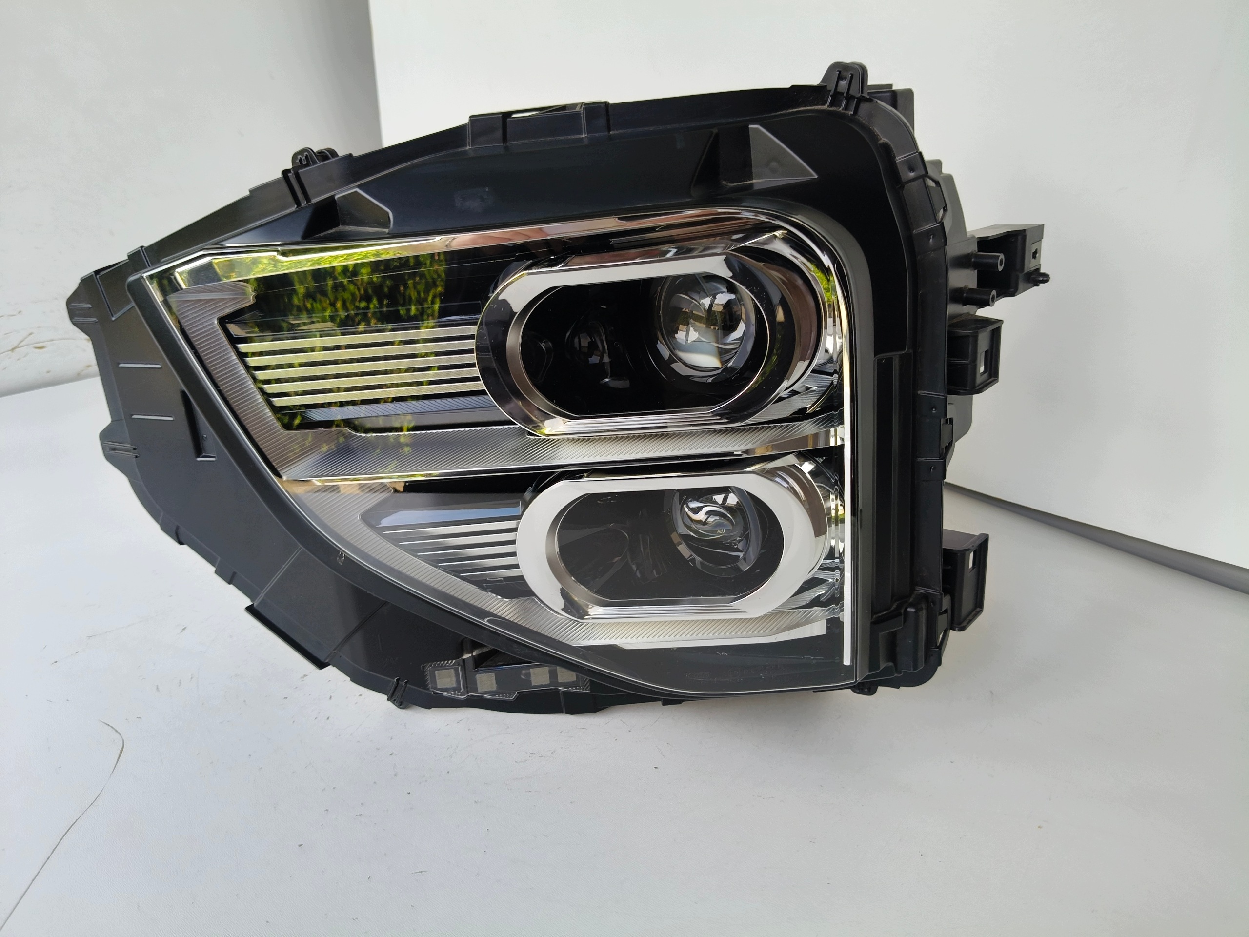light left REFLEKTOR MITSUBISHI ECLIPSE CROSS 21- LIFT FULL LED