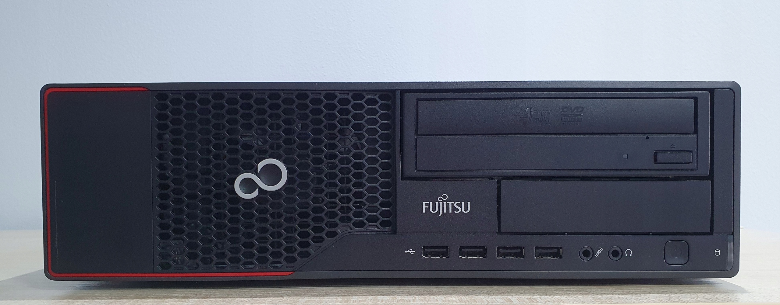 KOMPUTER PC Fujitsu E900 Intel Core i5 3,4GHz 8GB 500HDD DVD Windows11 Model e900