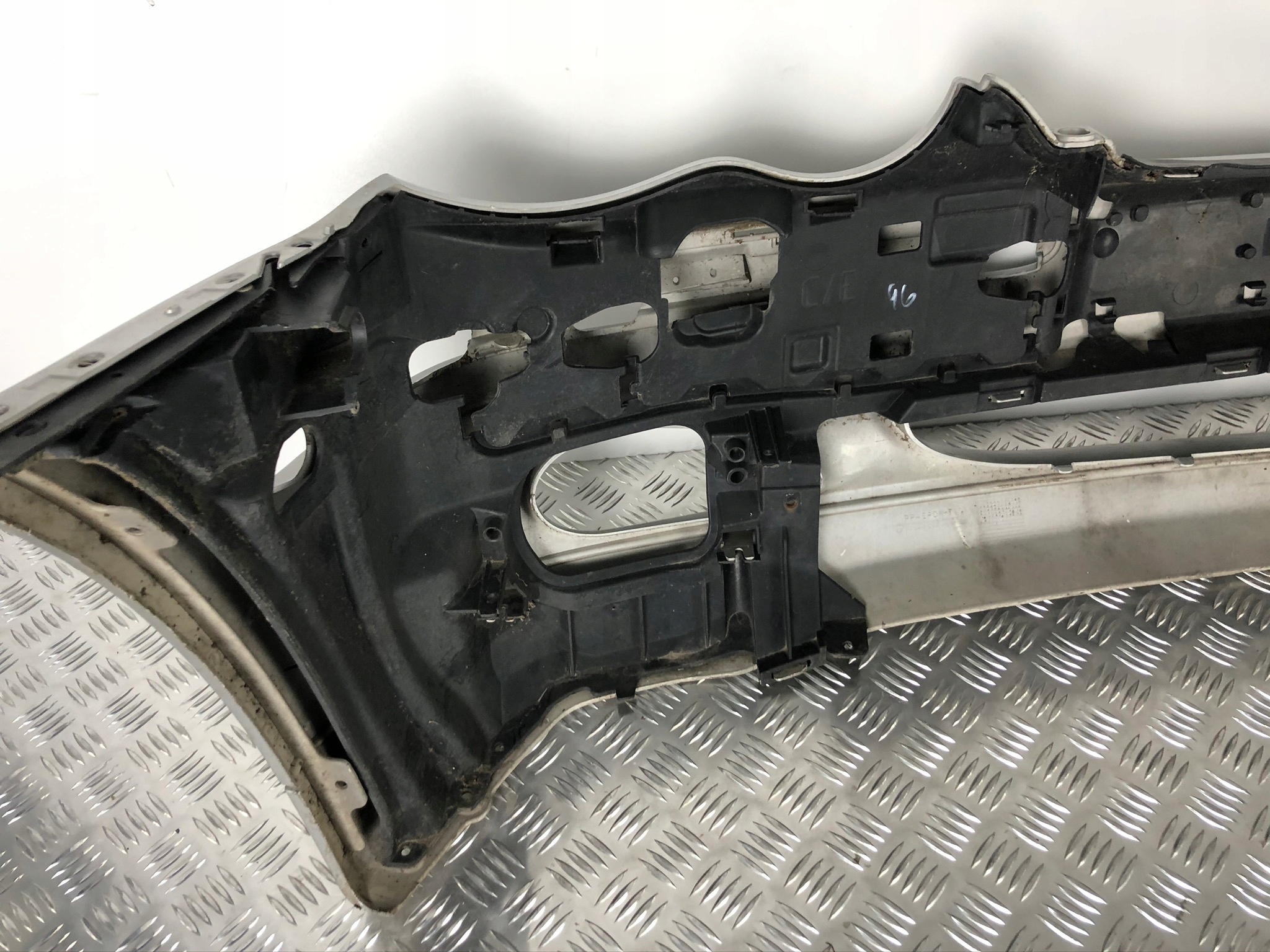 MERCEDES C-KLASA W203 bumper front front A2038850025