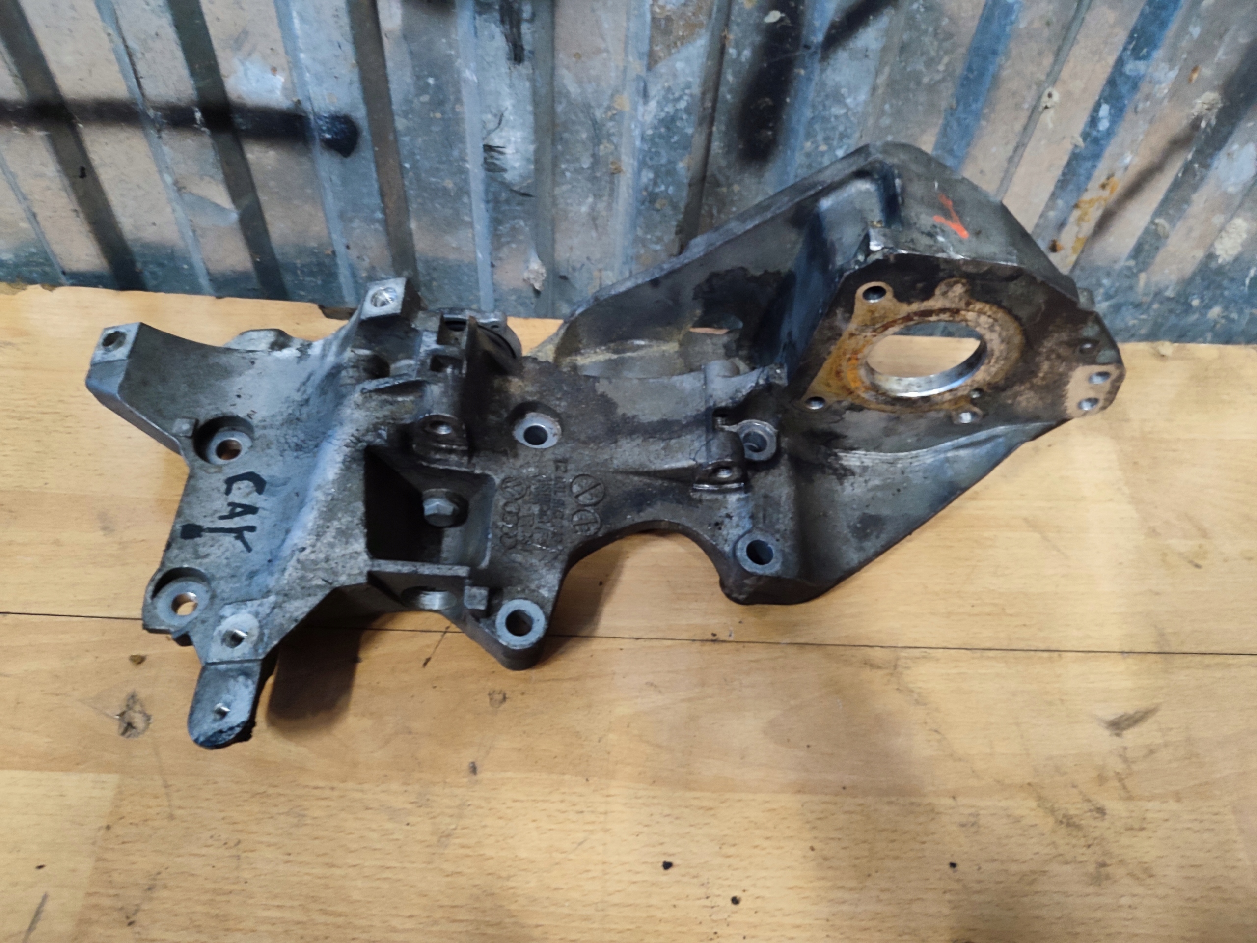 engine mount AUDI CAY 1.6 03L903143K