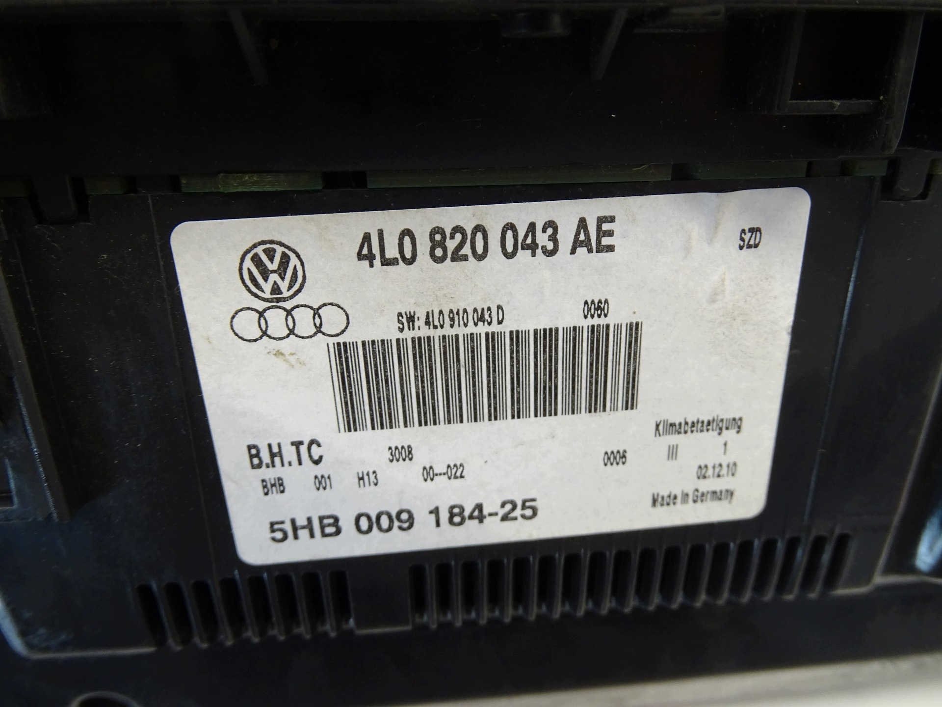 commande de climatisation alimentation d'air sièges AUDI Q7 4L LIFT 4L0820043AE
