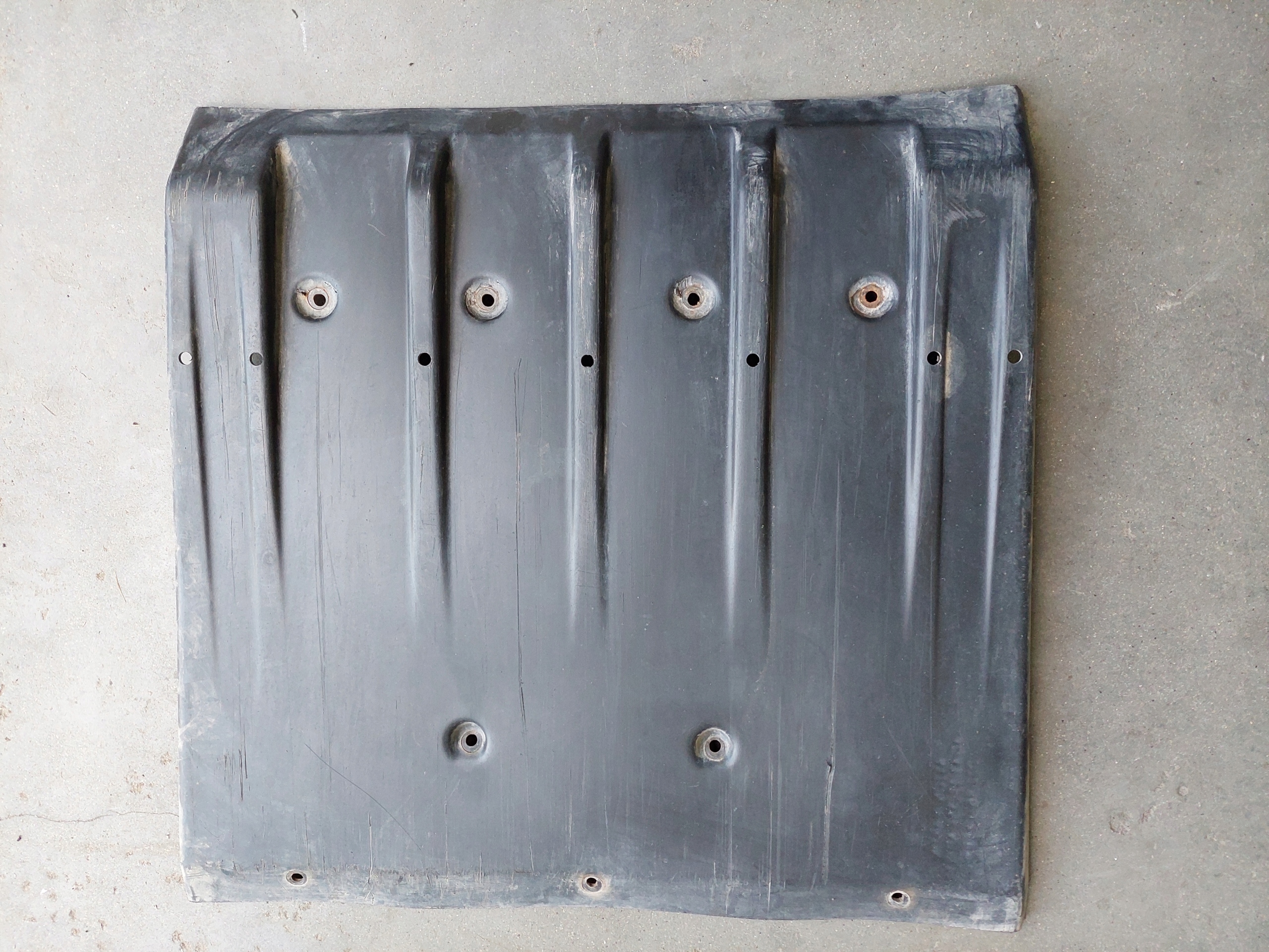 cover rear part rear chassis bodywork 4G43-17C857-AB ASTON MARTIN DB9