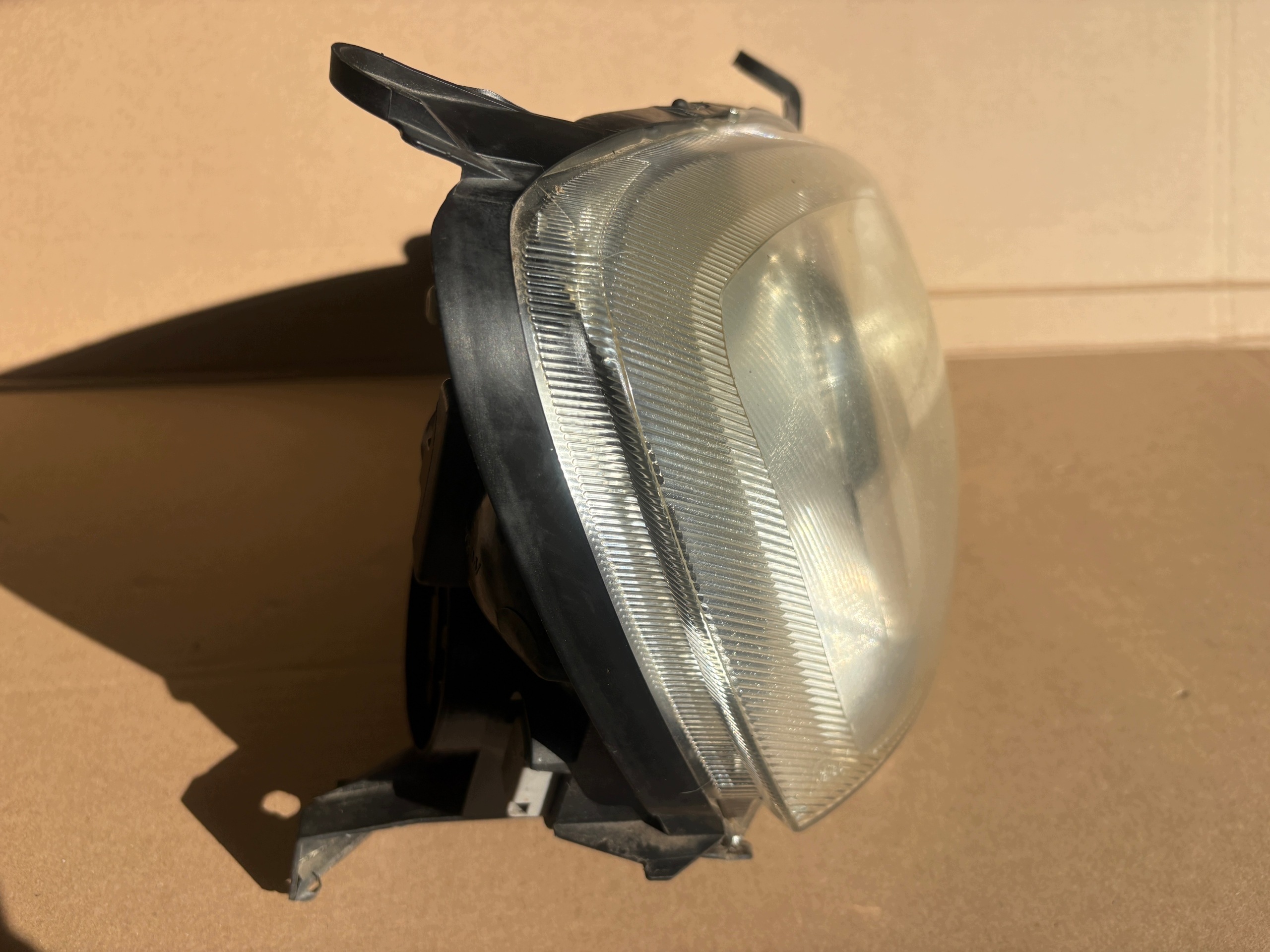 OPEL CORSA C feu droite avant 09114330