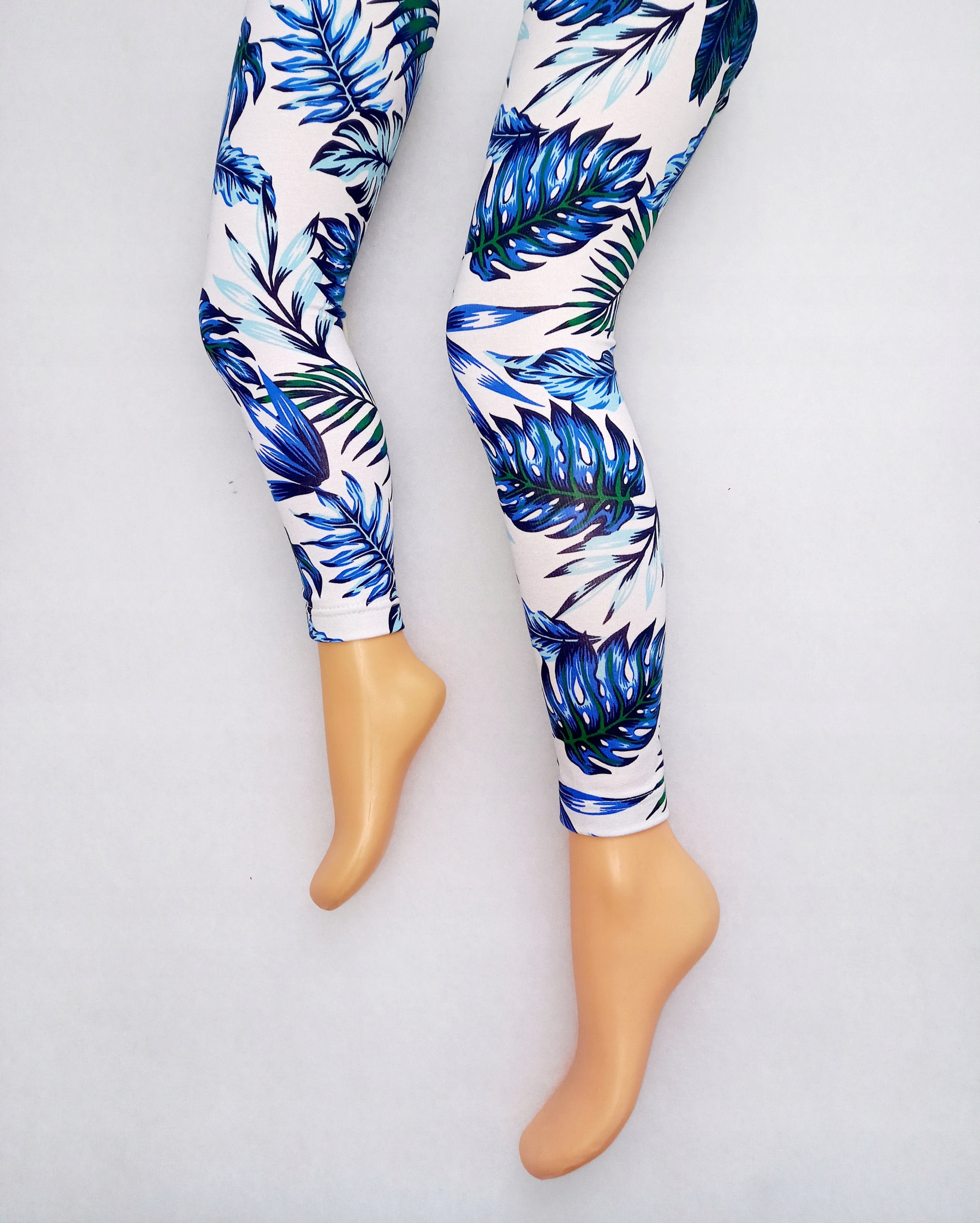 

Getry Dziecięce Długie Kolorowe Liście R. 110-116