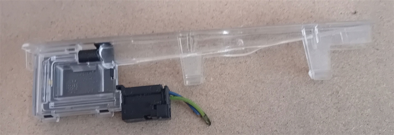 PODŚWIETLENIE LAMPKA LED DESKI KONSOLI CITROEN C5 III X7 9682859180