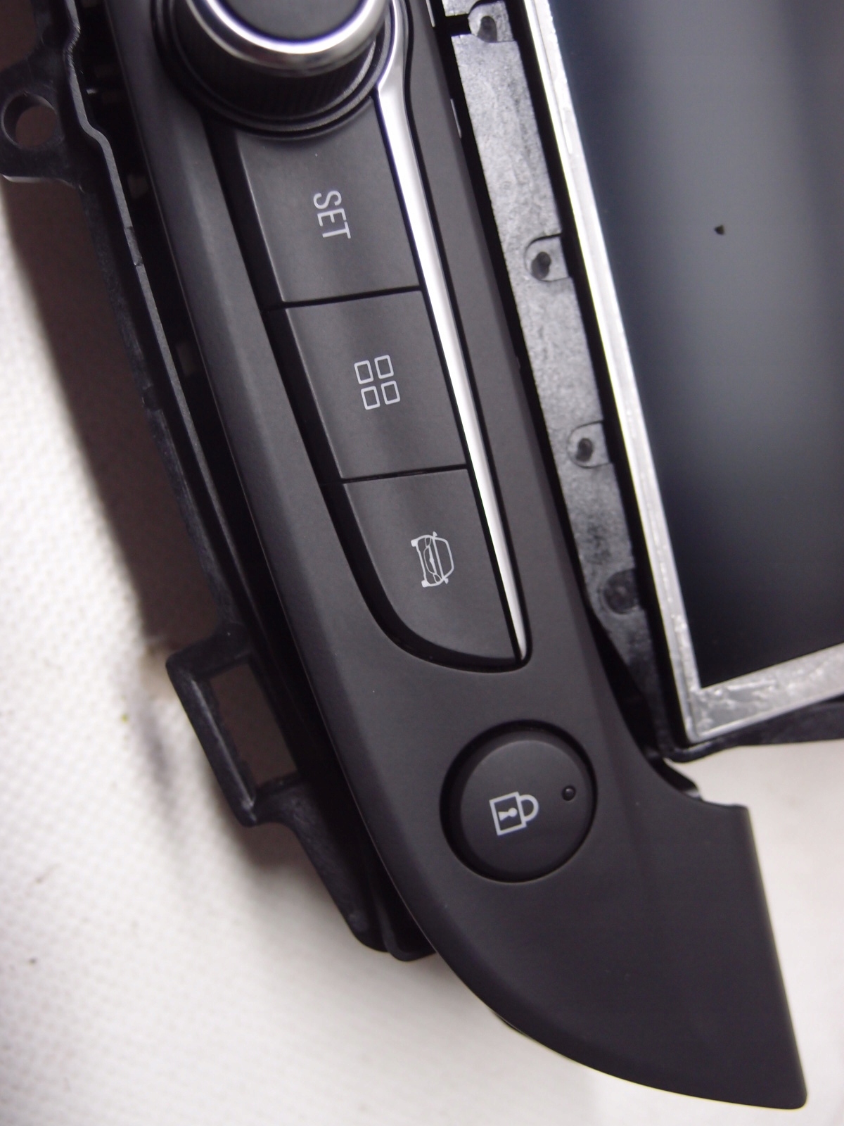 RADIO NAWIGACJA OPEL CROSSLAND 2017r YP000126YX Typ samochodu Samochody osobowe