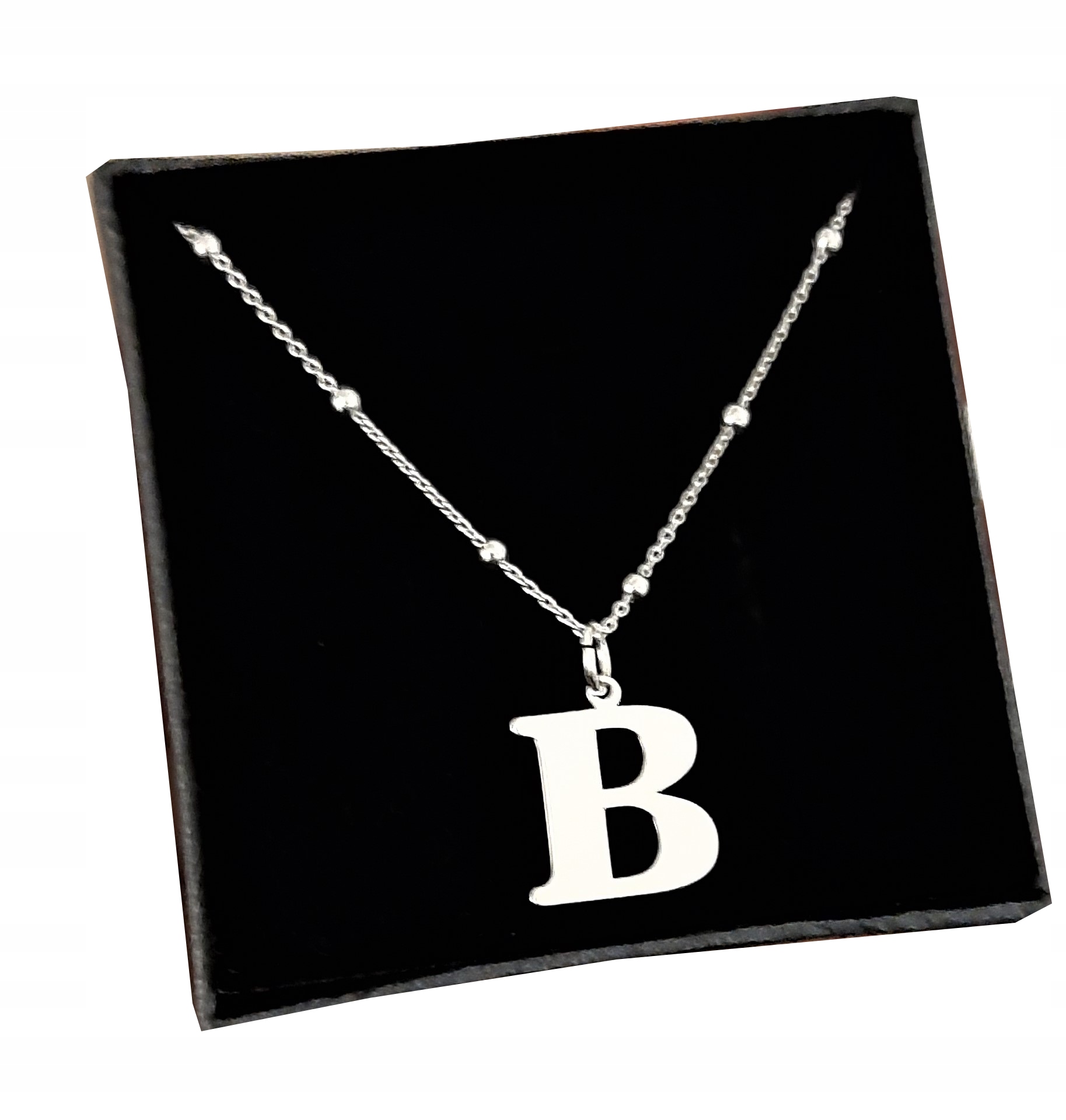 

Srebrny łańcuszek kulkowy z dużą literką B SREB925