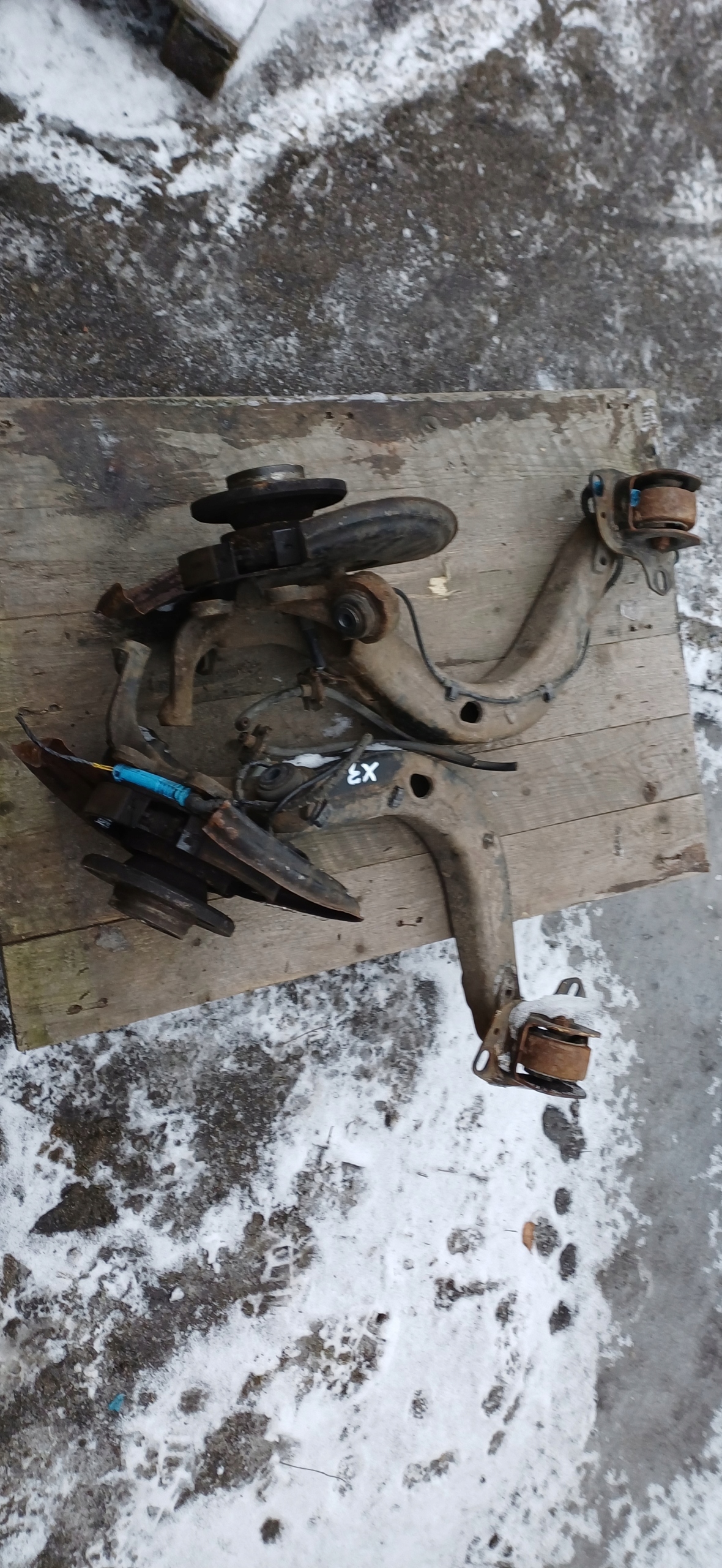 BMW x3 e83 swing arm left right rear part