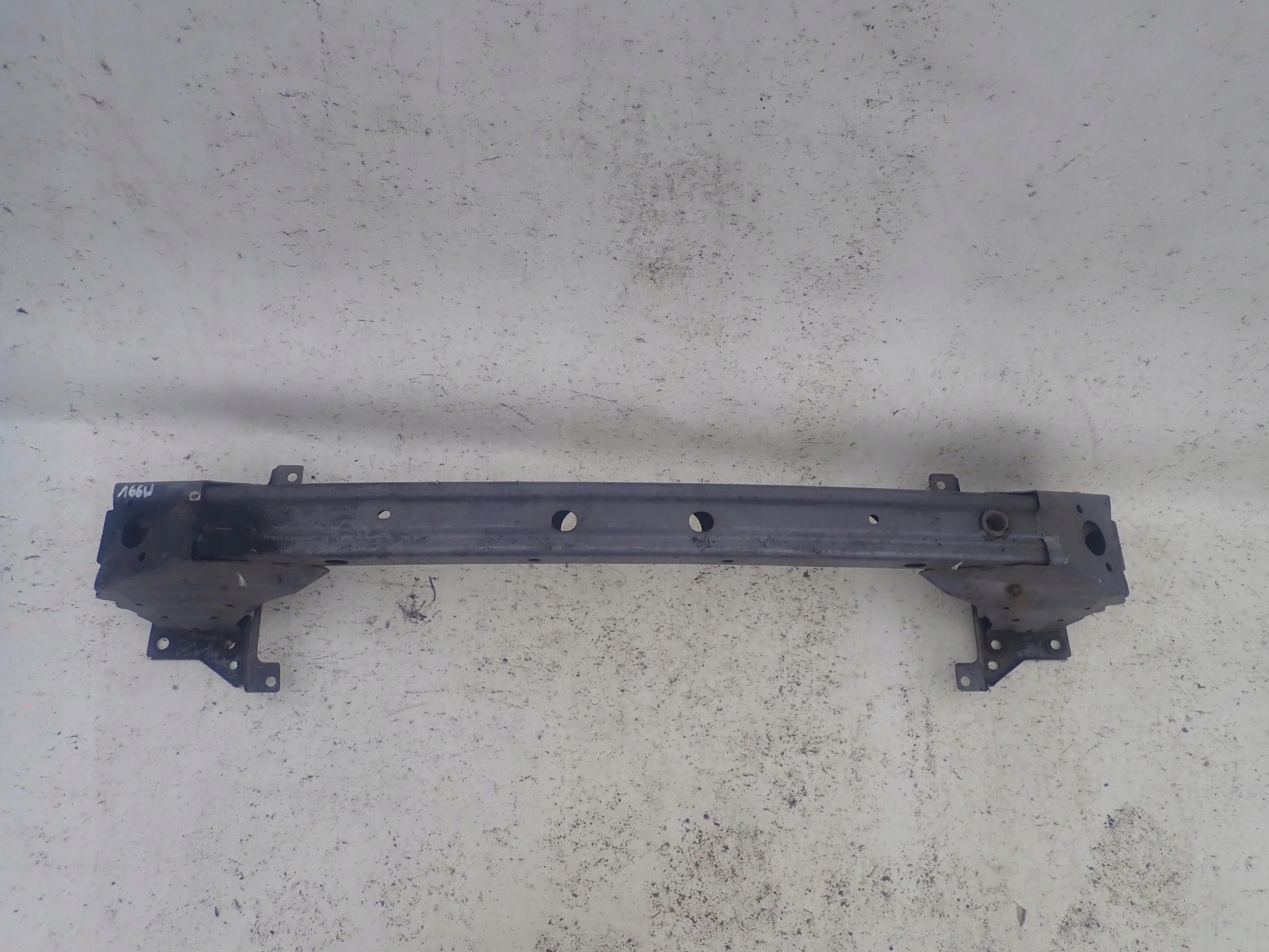 MAZDA 6 e 02-05 TRAVERSA paraurti Anteriore
