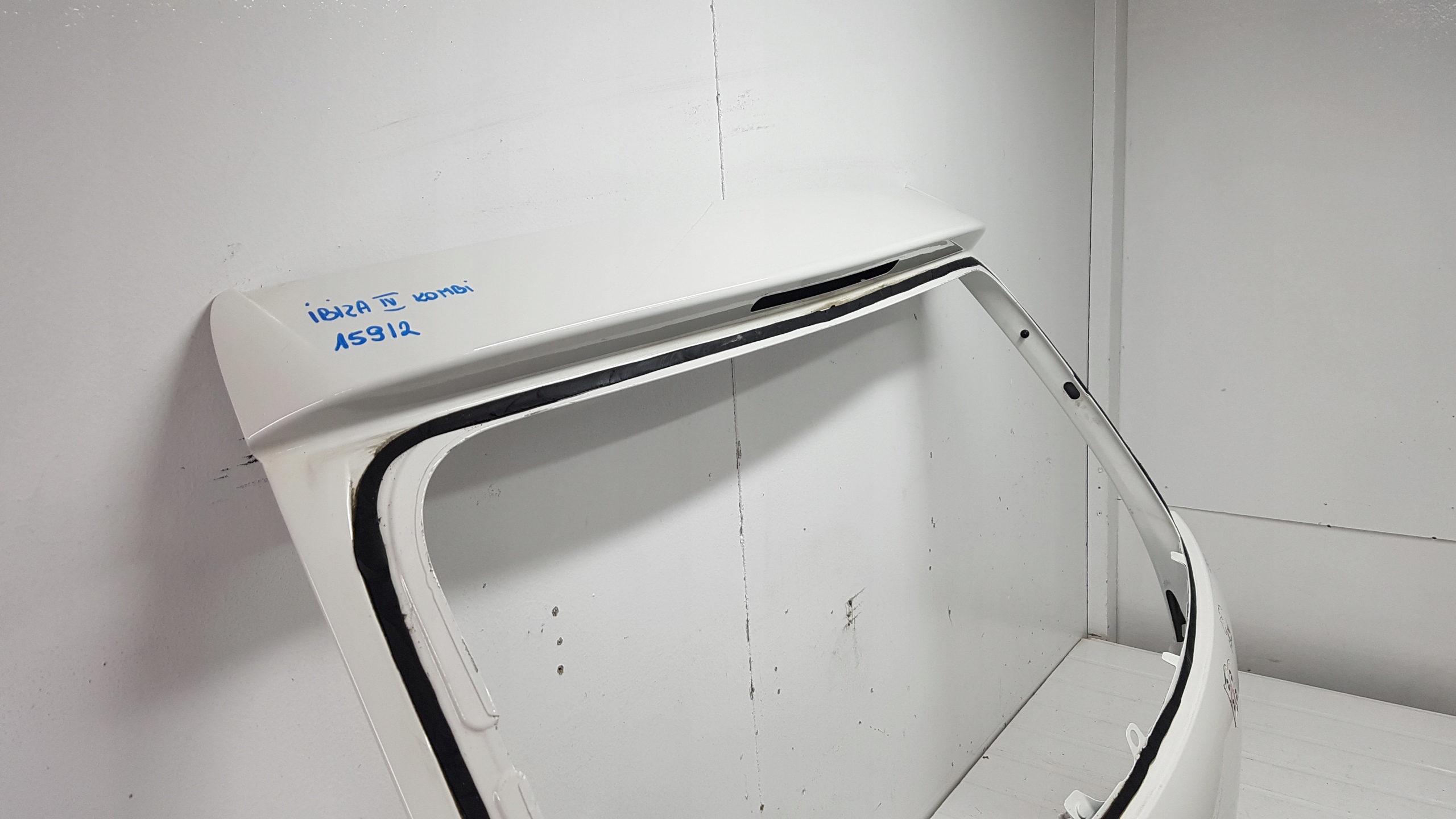 SEAT IBIZA IV 08- KOMBI KLAPA TYŁ Typ samochodu Samochody osobowe