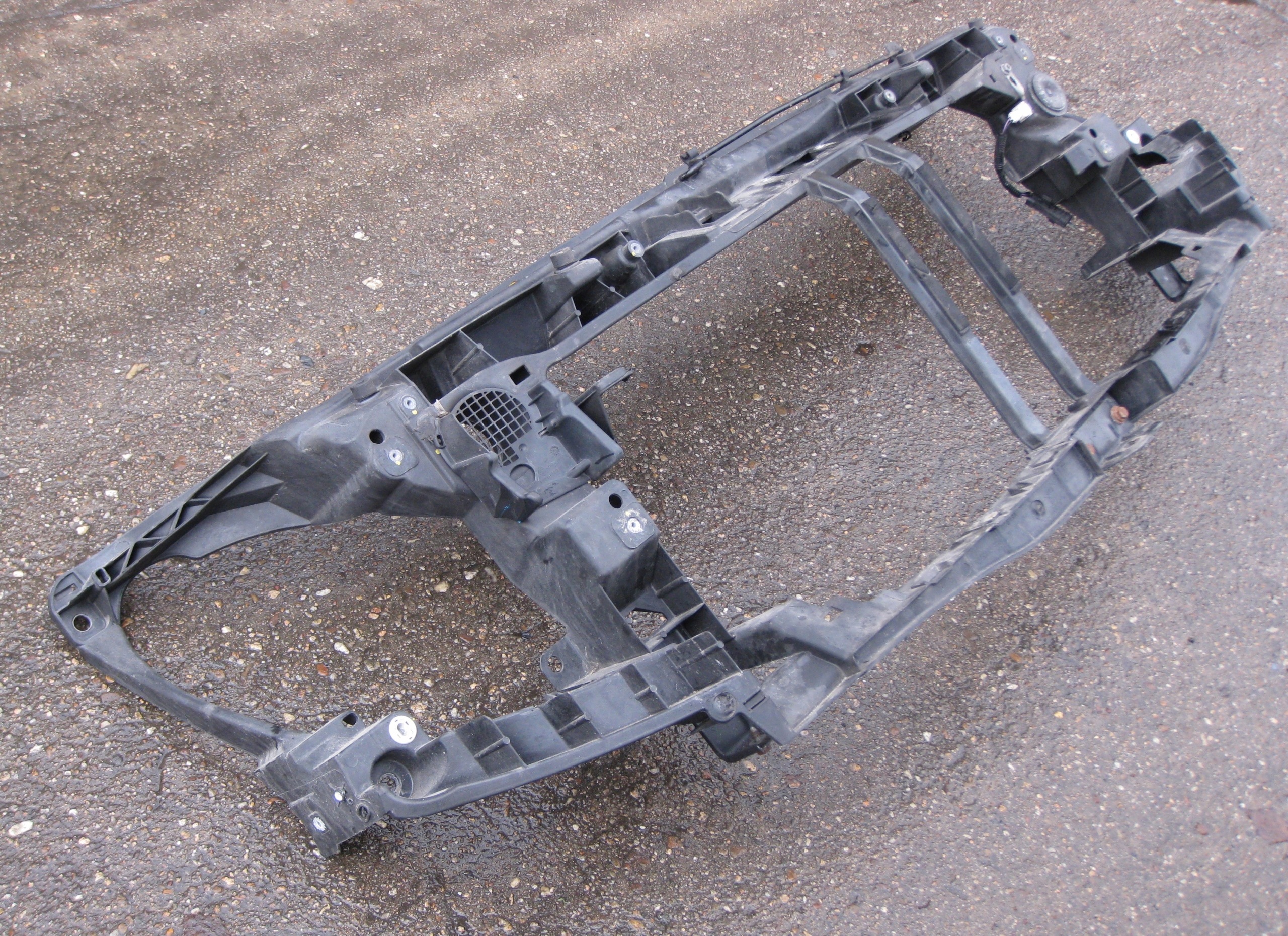 OPEL MOVANO II B NV400 LIFT support panel for radiators pillar headlight trim 8200657209
